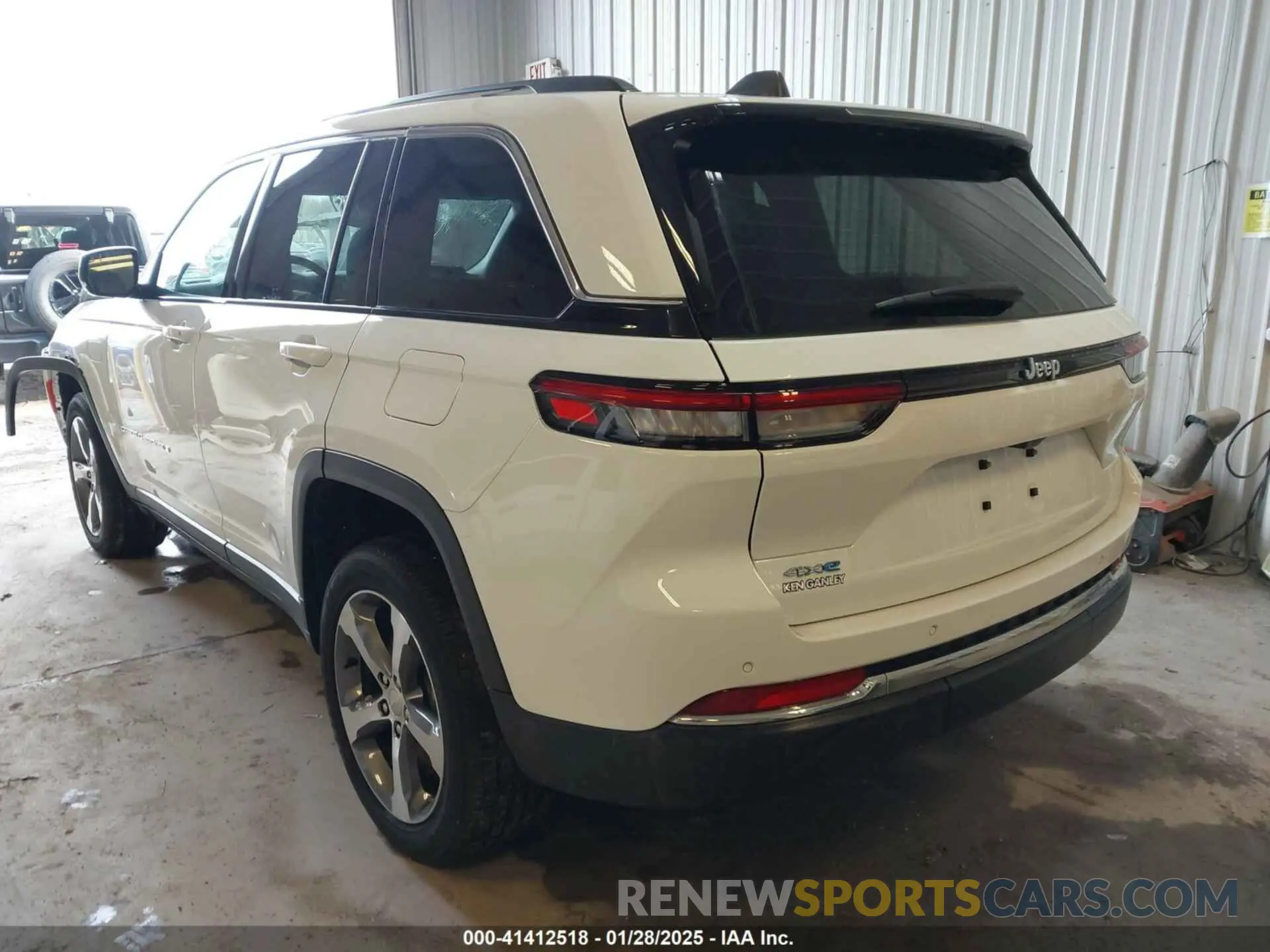 3 fotografías del automóvil dañado 1C4RJYB61N8747927 JEEP GRAND CHEROKEE 4XE 2022