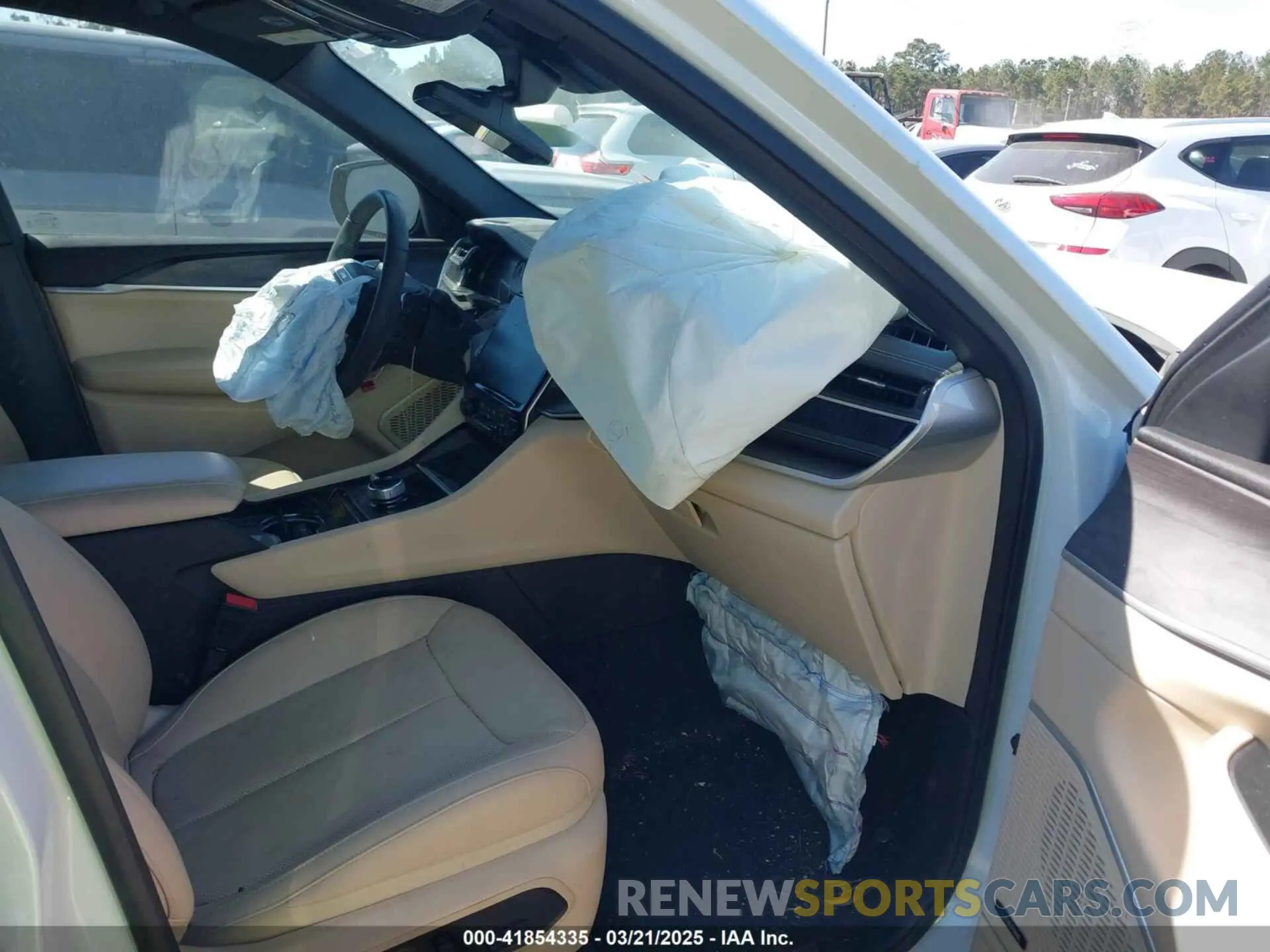 5 fotografías del automóvil dañado 1C4RJYB65N8749633 JEEP GRAND CHEROKEE 4XE 2022