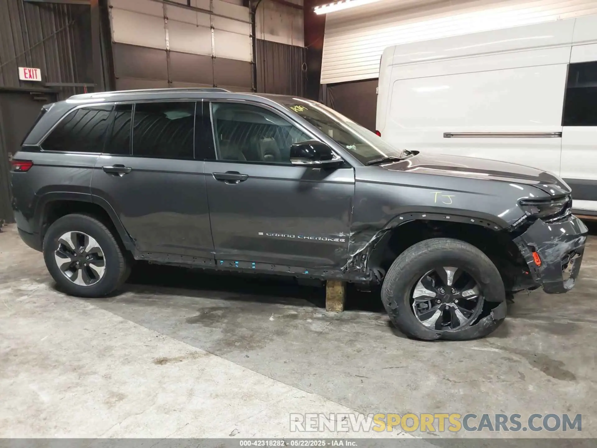 6 fotografías del automóvil dañado 1C4RJYB69N8715159 JEEP GRAND CHEROKEE 4XE 2022