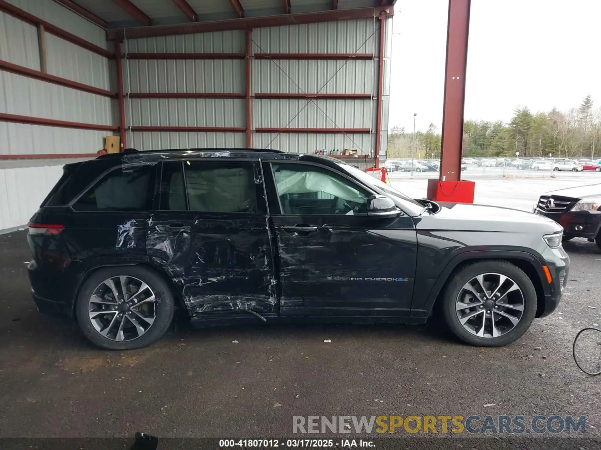 13 fotografías del automóvil dañado 1C4RJYD66N8715407 JEEP GRAND CHEROKEE 4XE 2022