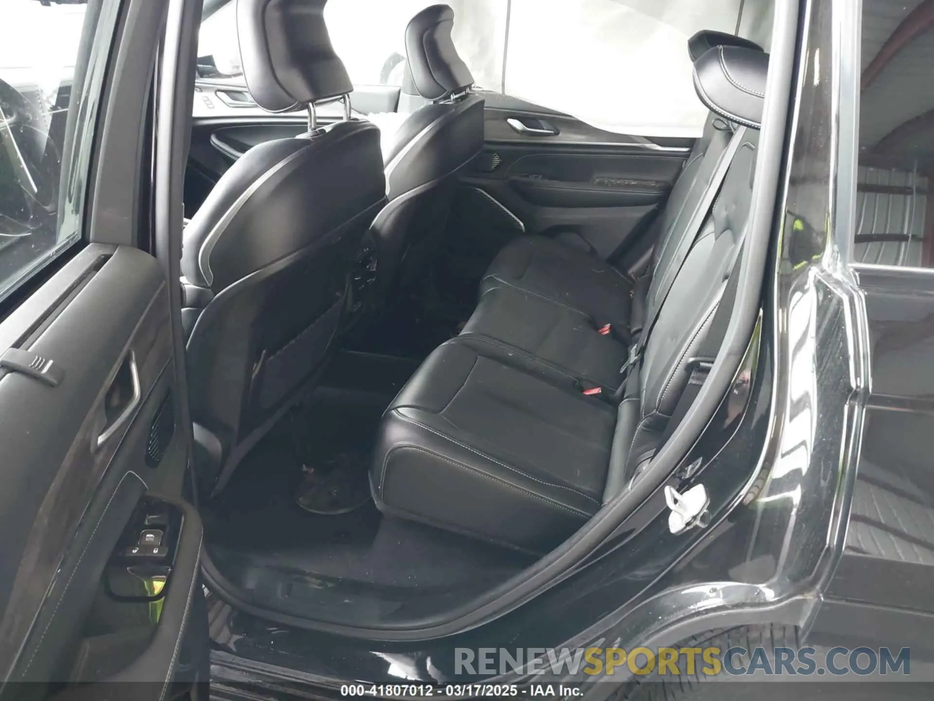 8 fotografías del automóvil dañado 1C4RJYD66N8715407 JEEP GRAND CHEROKEE 4XE 2022