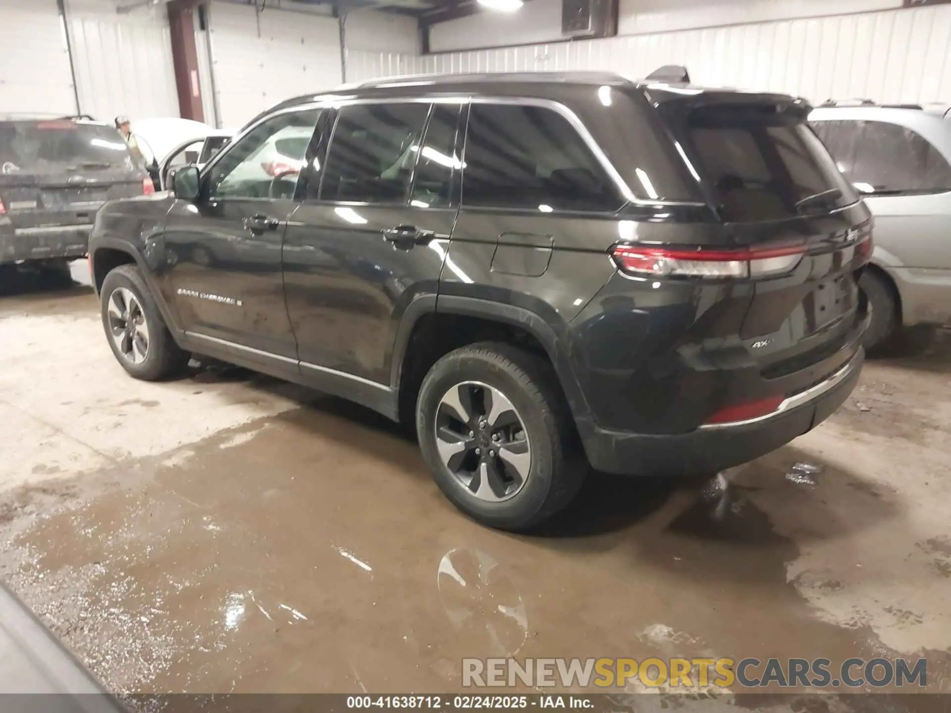 3 fotografías del automóvil dañado 1C4RJYB60P8786950 JEEP GRAND CHEROKEE 4XE 2023
