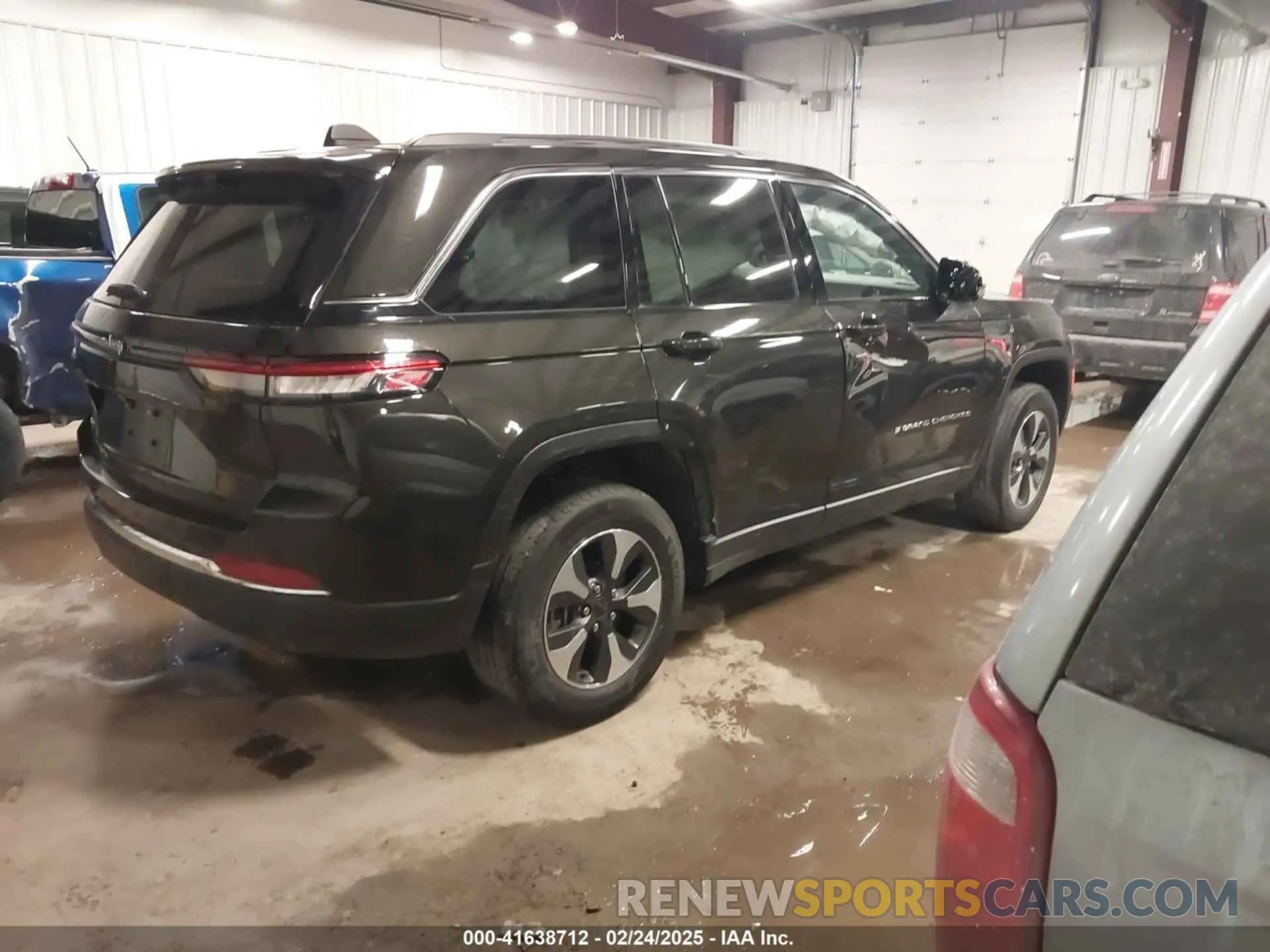 4 fotografías del automóvil dañado 1C4RJYB60P8786950 JEEP GRAND CHEROKEE 4XE 2023