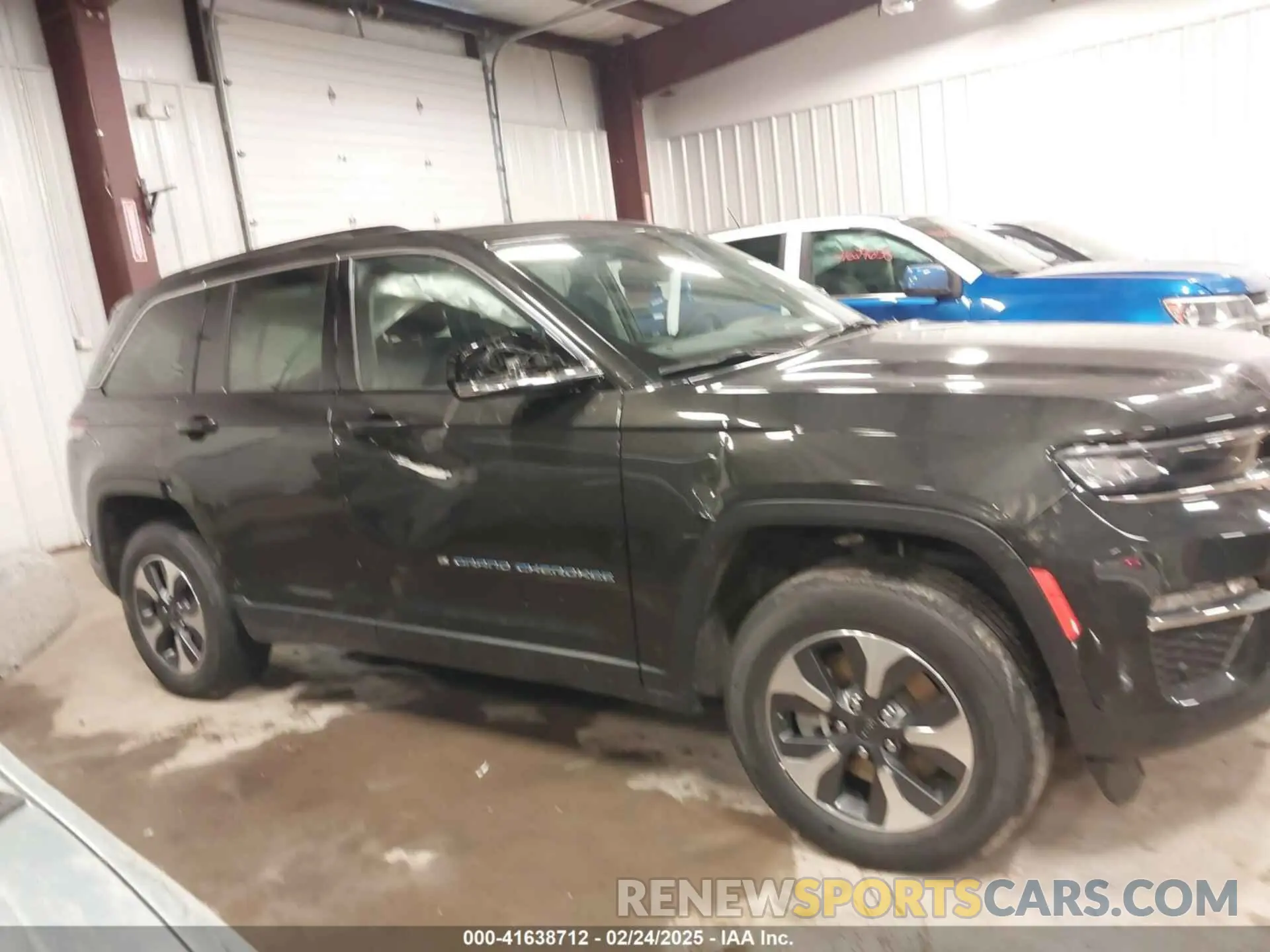 6 fotografías del automóvil dañado 1C4RJYB60P8786950 JEEP GRAND CHEROKEE 4XE 2023