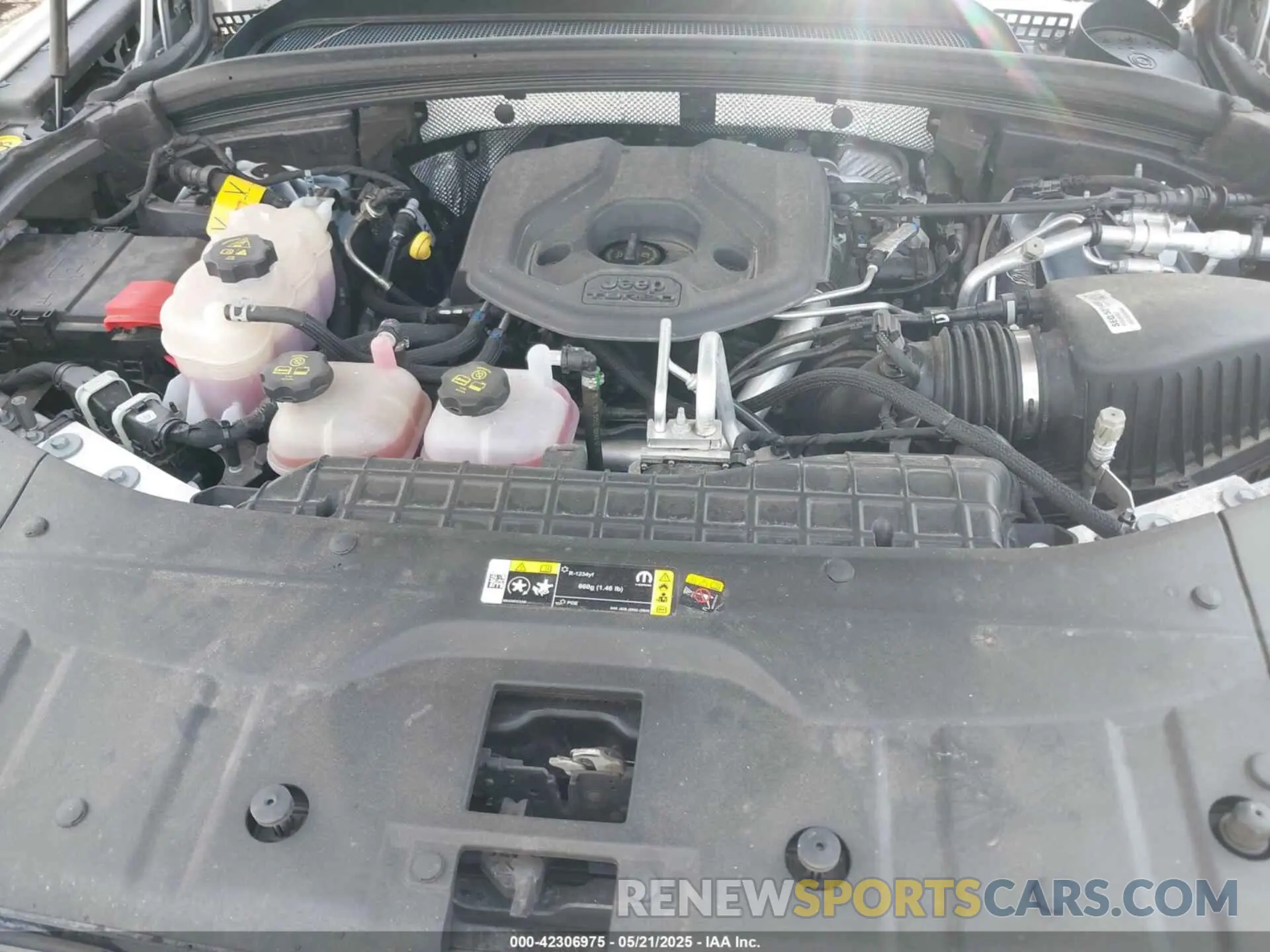 10 fotografías del automóvil dañado 1C4RJYB63PC649000 JEEP GRAND CHEROKEE 4XE 2023