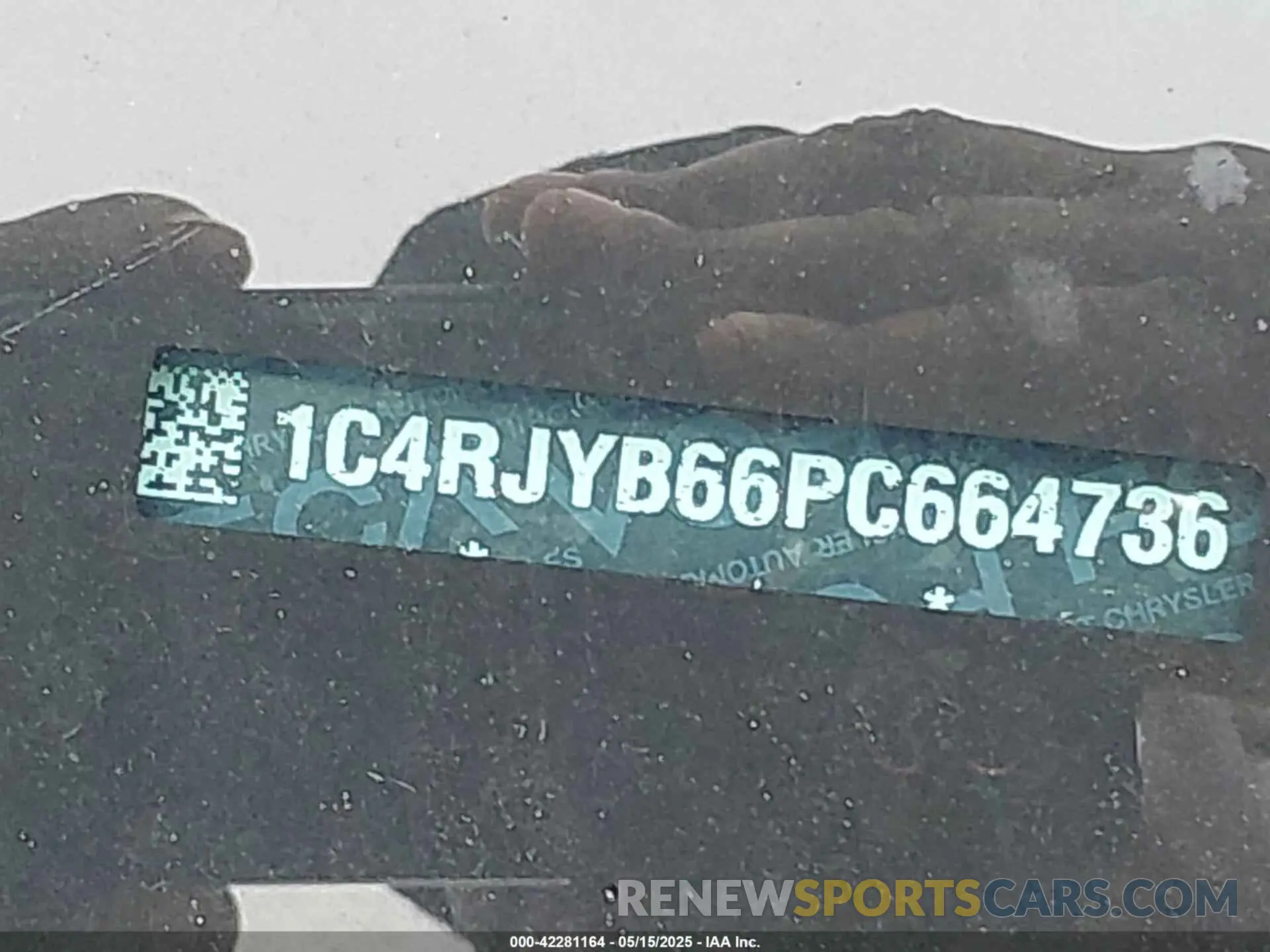 17 fotografías del automóvil dañado 1C4RJYB66PC664736 JEEP GRAND CHEROKEE 4XE 2023