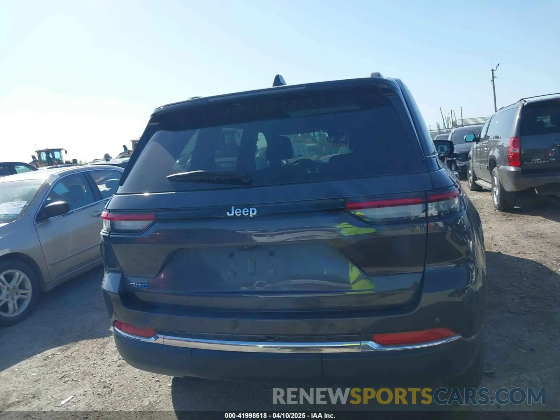 16 fotografías del automóvil dañado 1C4RJYB67PC649081 JEEP GRAND CHEROKEE 4XE 2023