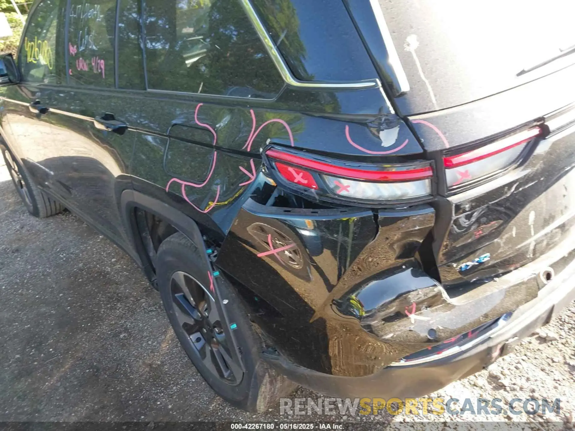 18 fotografías del automóvil dañado 1C4RJYB68PC648859 JEEP GRAND CHEROKEE 4XE 2023