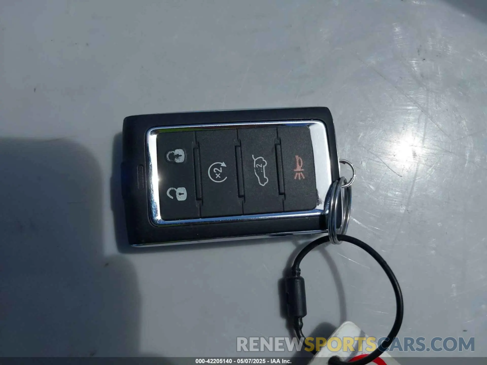 11 fotografías del automóvil dañado 1C4RJYB60RC120378 JEEP GRAND CHEROKEE 4XE 2024