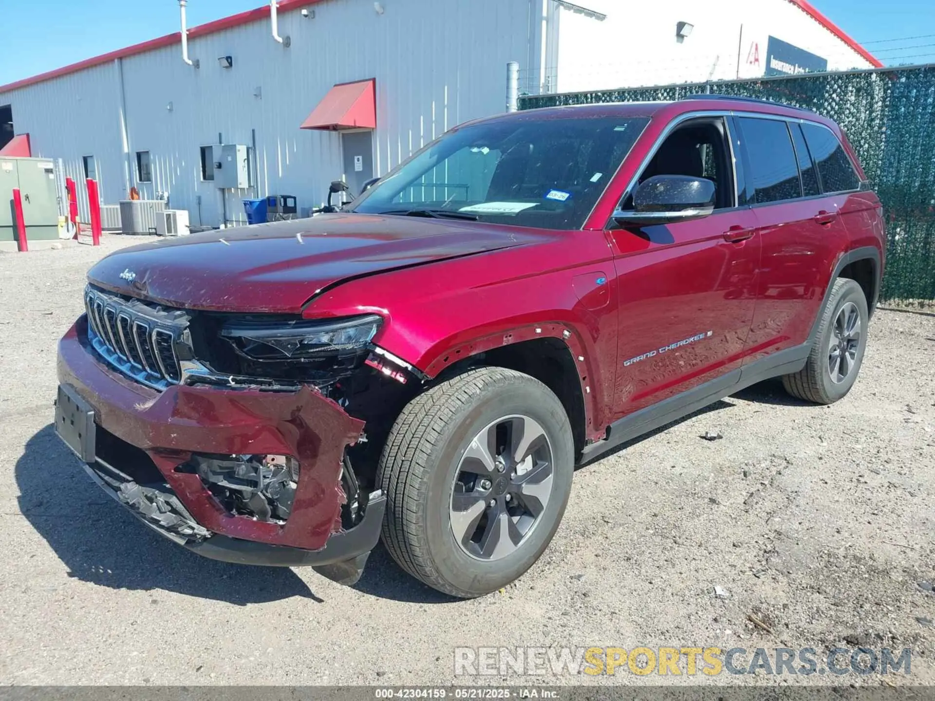 2 fotografías del automóvil dañado 1C4RJYB60RC181939 JEEP GRAND CHEROKEE 4XE 2024
