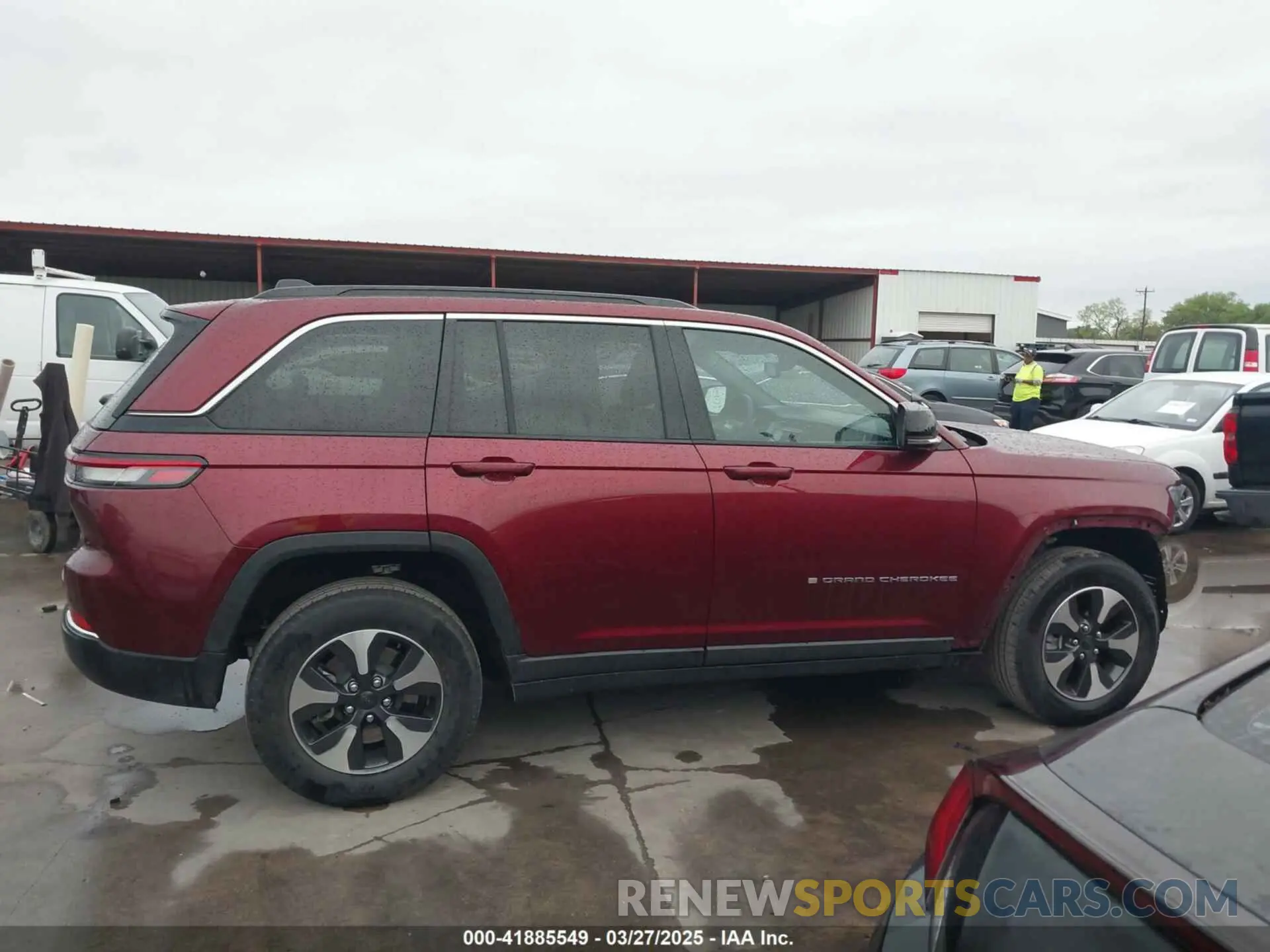 14 fotografías del automóvil dañado 1C4RJYB61RC120955 JEEP GRAND CHEROKEE 4XE 2024