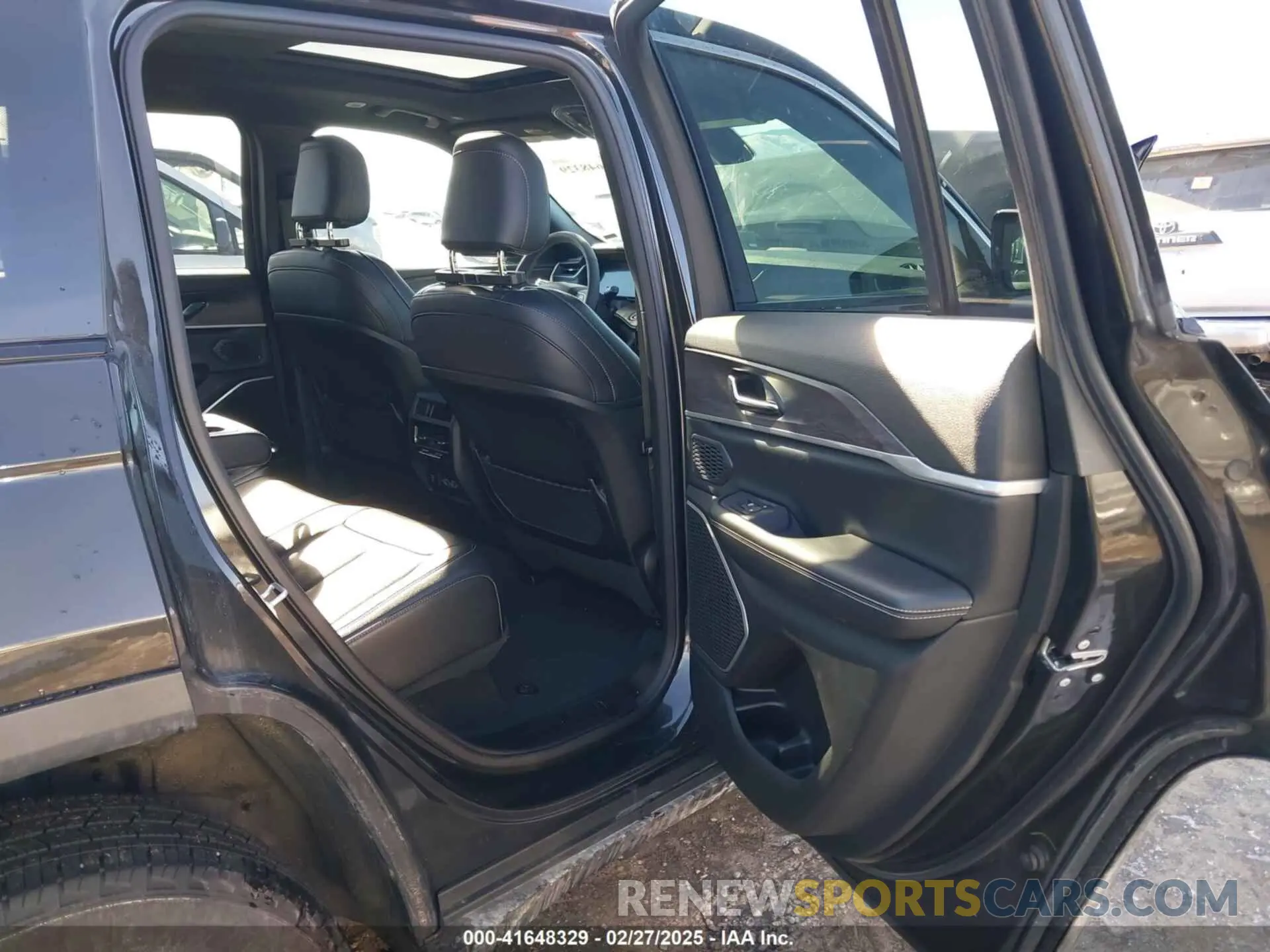 8 fotografías del automóvil dañado 1C4RJYB62RC125498 JEEP GRAND CHEROKEE 4XE 2024