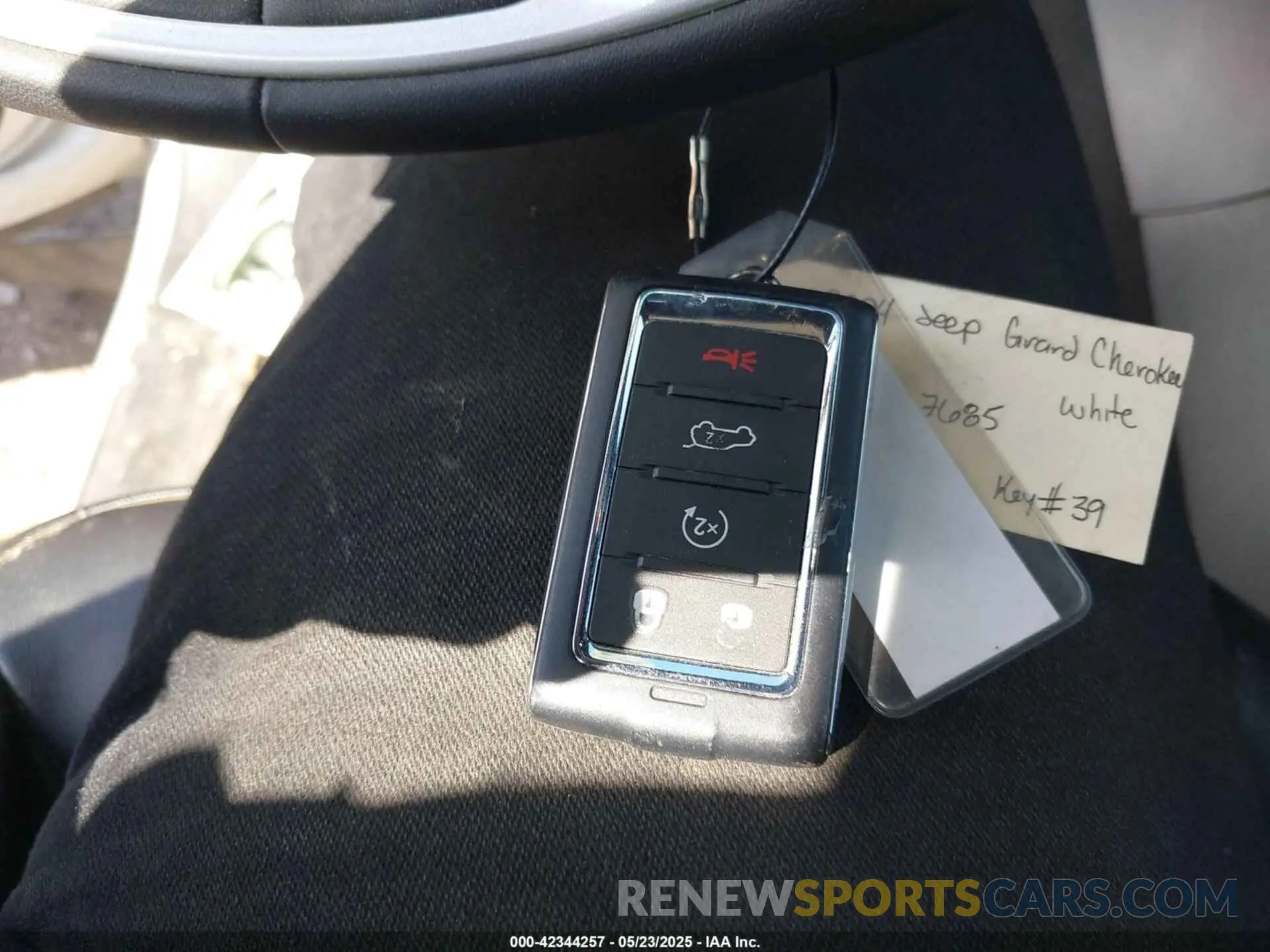 11 fotografías del automóvil dañado 1C4RJYB65RC117685 JEEP GRAND CHEROKEE 4XE 2024