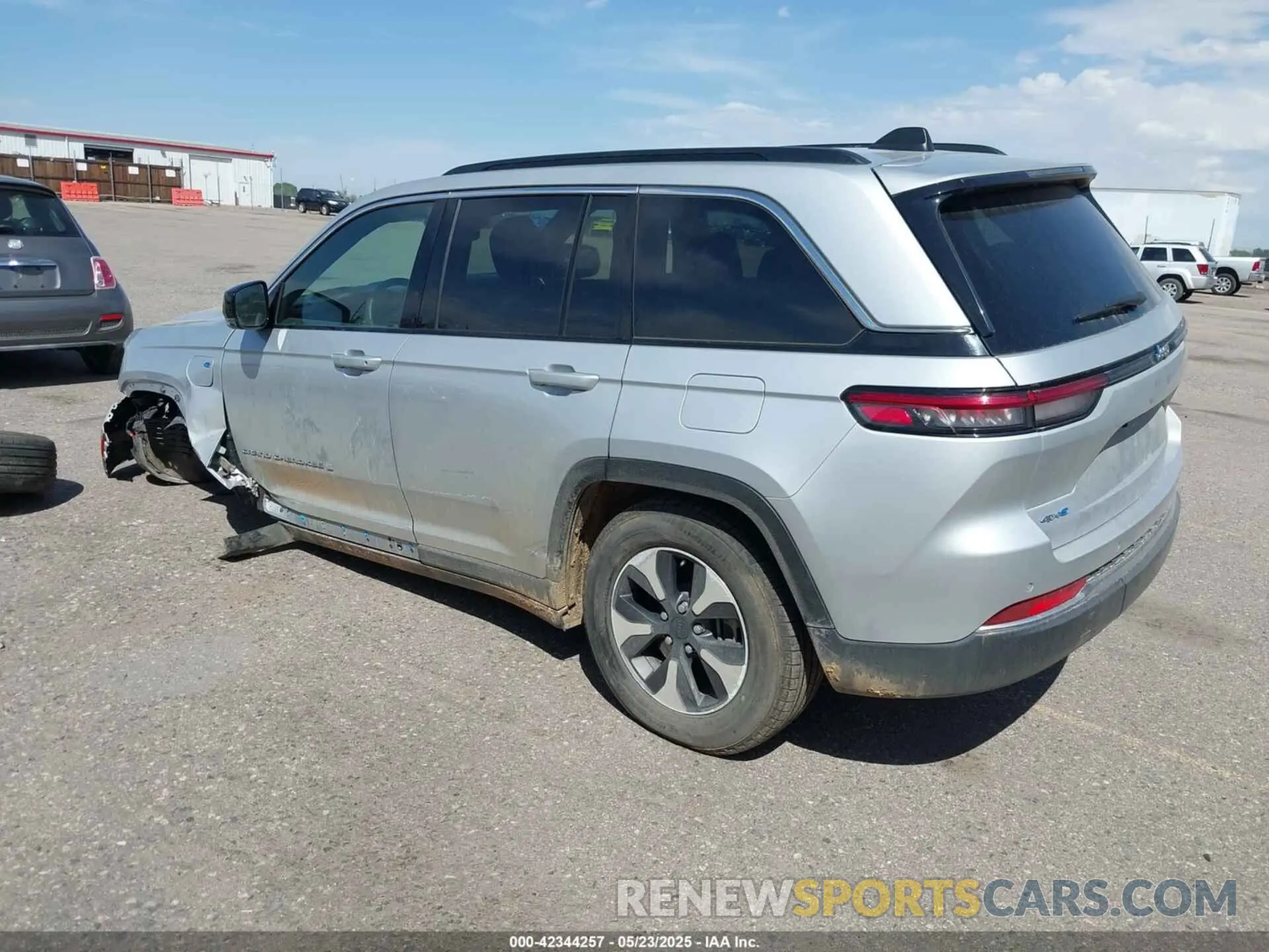 3 fotografías del automóvil dañado 1C4RJYB65RC117685 JEEP GRAND CHEROKEE 4XE 2024