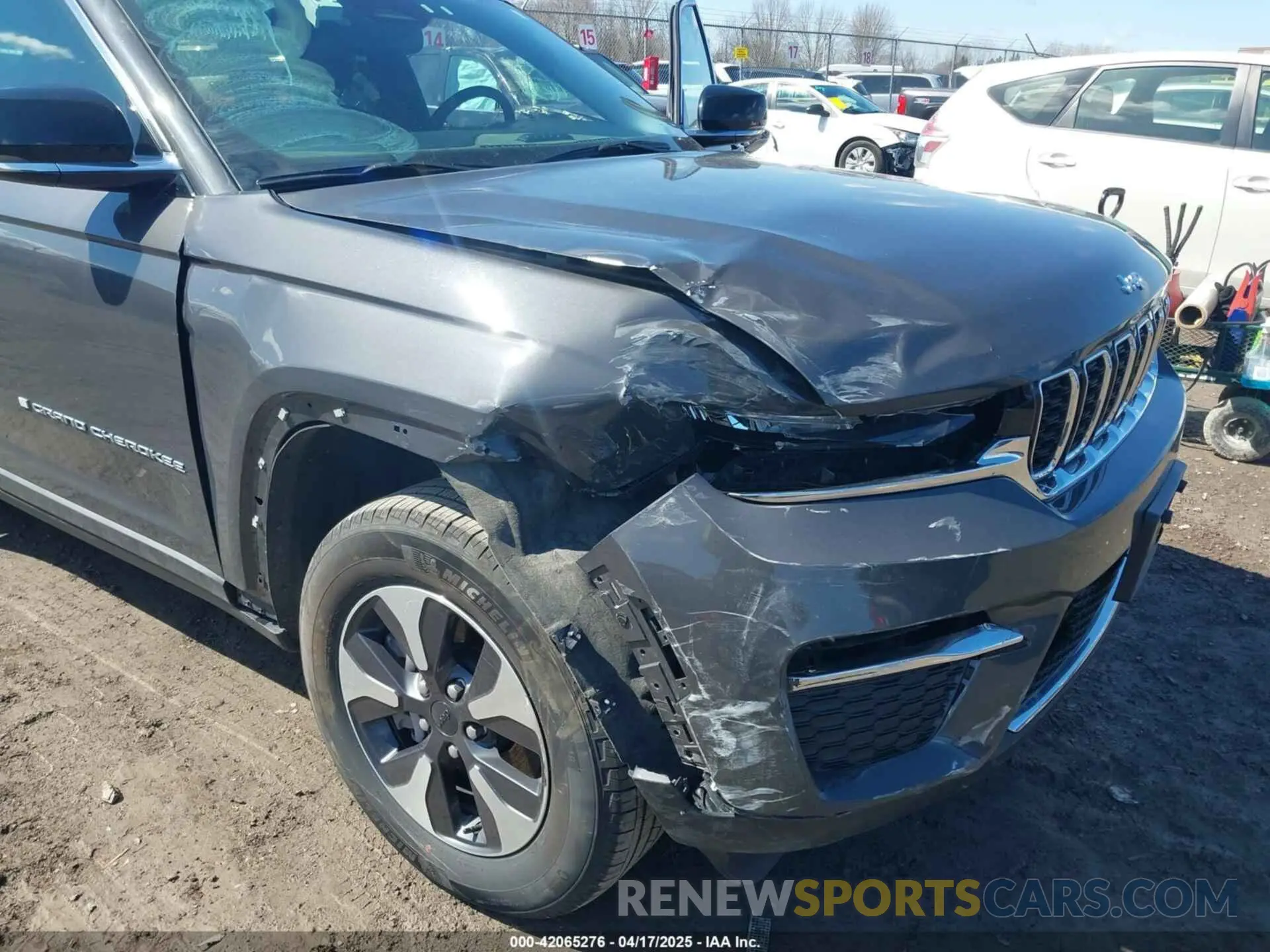 6 fotografías del automóvil dañado 1C4RJYB65RC181743 JEEP GRAND CHEROKEE 4XE 2024