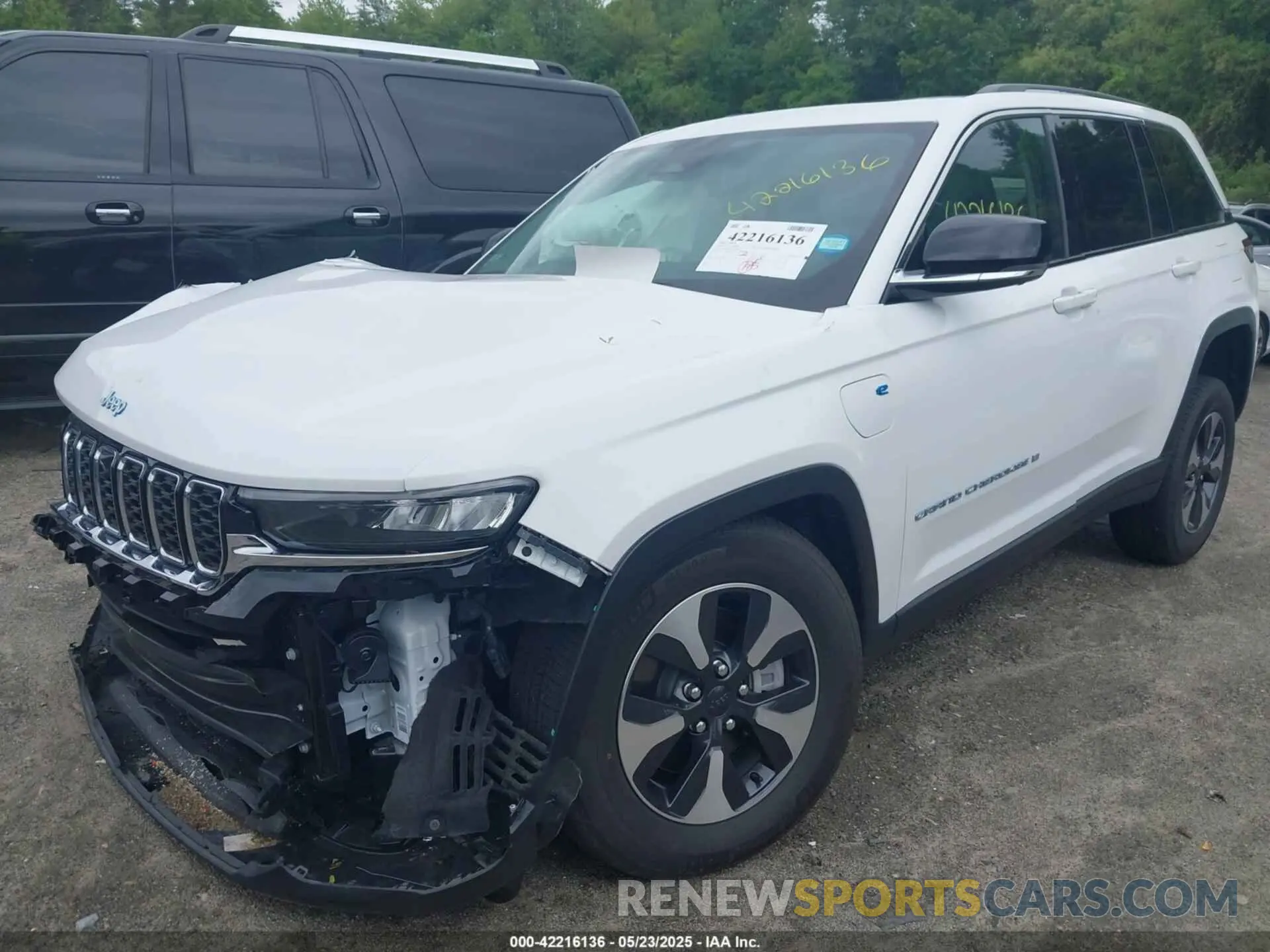 2 fotografías del automóvil dañado 1C4RJYB65RC681692 JEEP GRAND CHEROKEE 4XE 2024