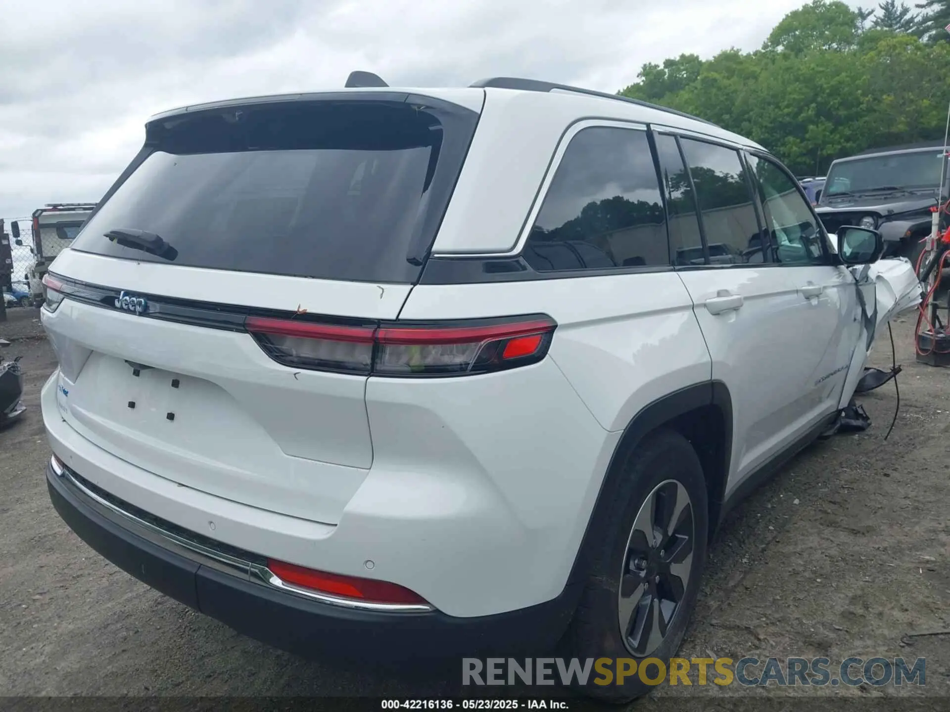 4 fotografías del automóvil dañado 1C4RJYB65RC681692 JEEP GRAND CHEROKEE 4XE 2024