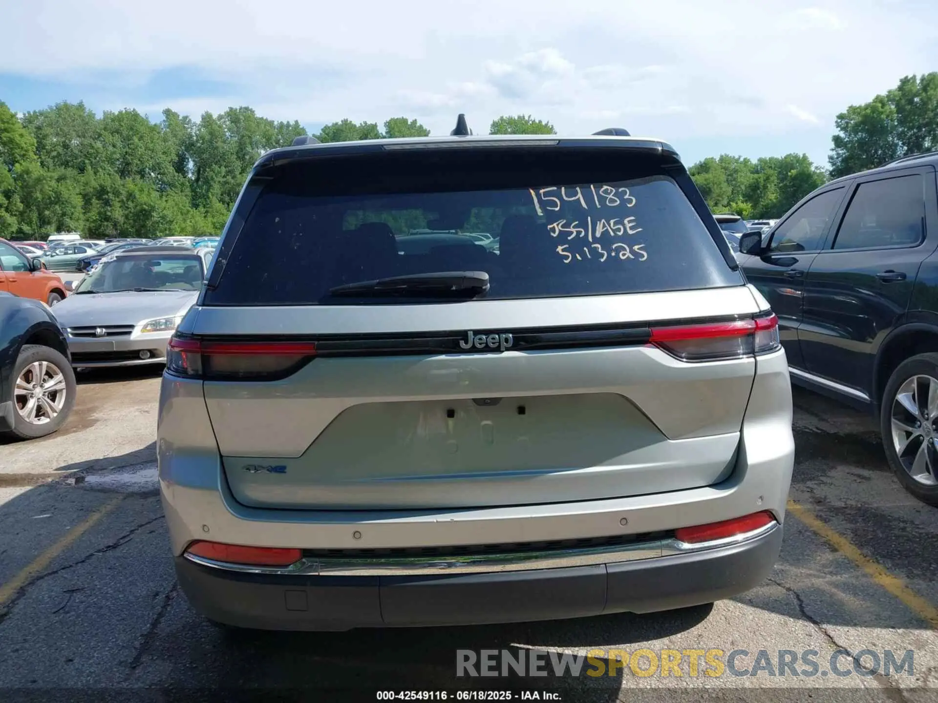 16 fotografías del automóvil dañado 1C4RJYB67R8516567 JEEP GRAND CHEROKEE 4XE 2024