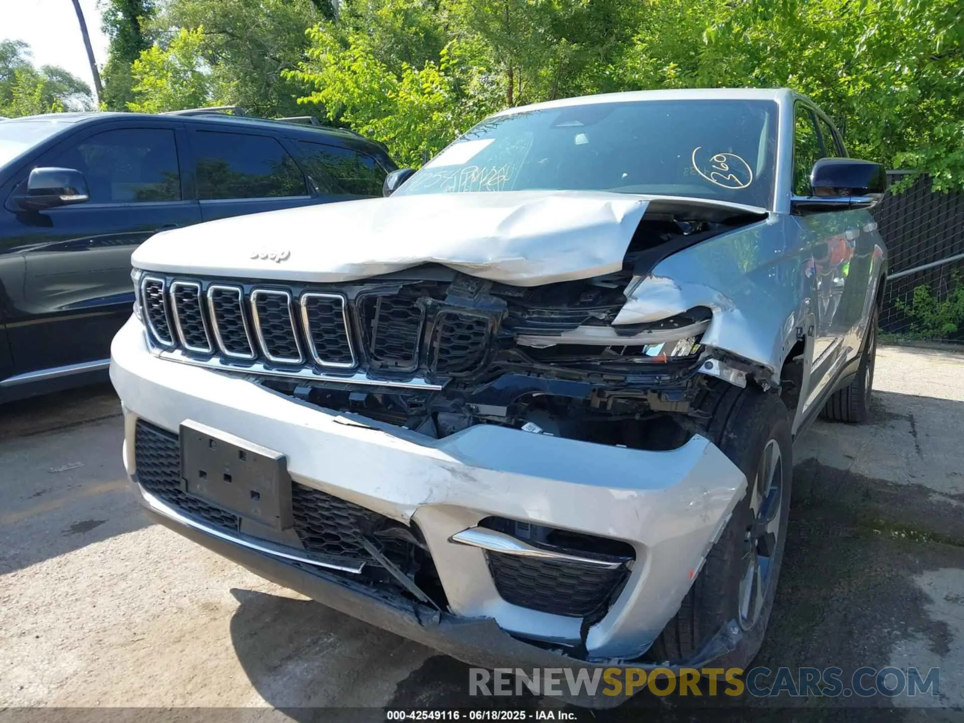 6 fotografías del automóvil dañado 1C4RJYB67R8516567 JEEP GRAND CHEROKEE 4XE 2024