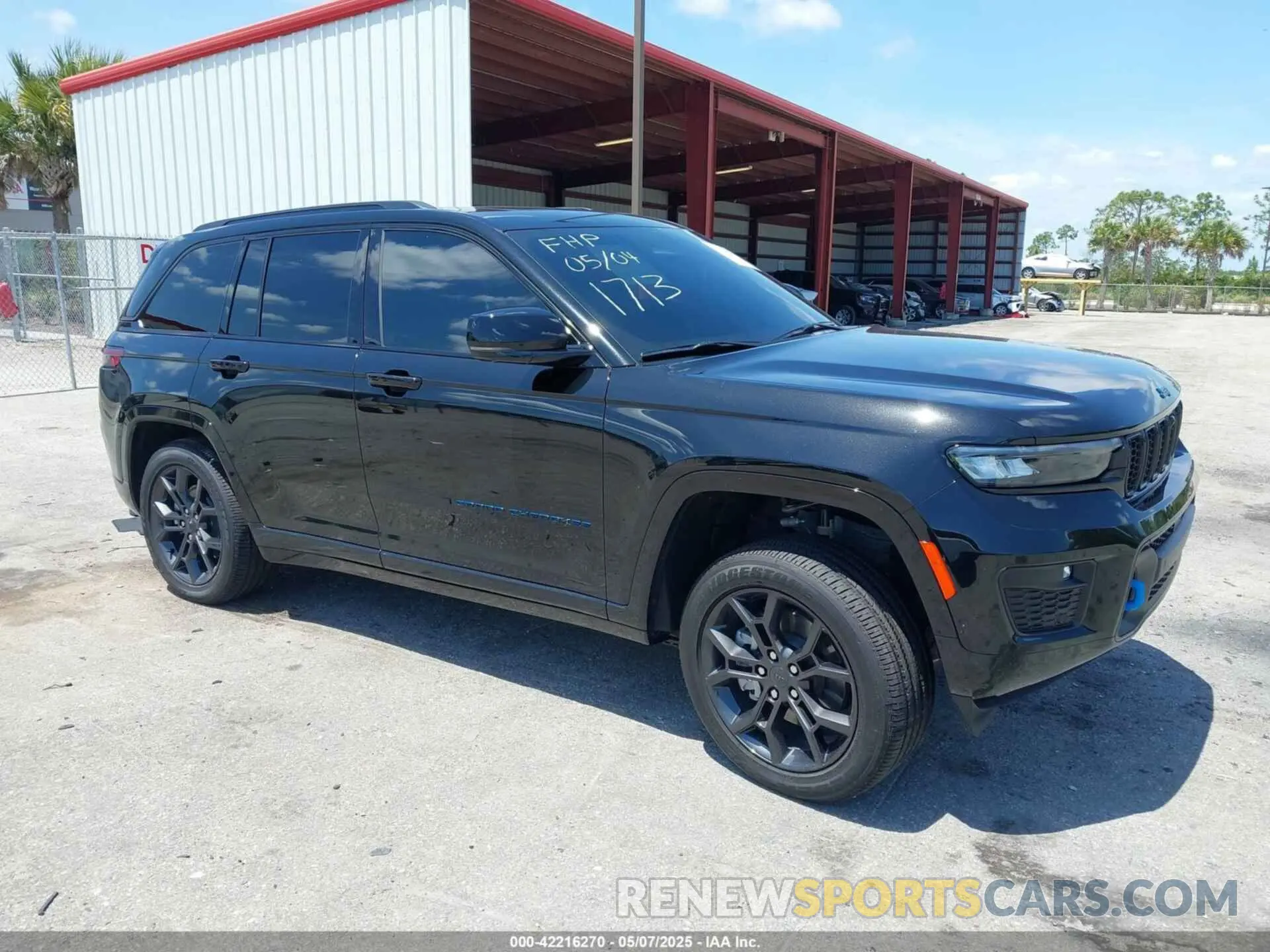 1 fotografías del automóvil dañado 1C4RJYB67R8611713 JEEP GRAND CHEROKEE 4XE 2024