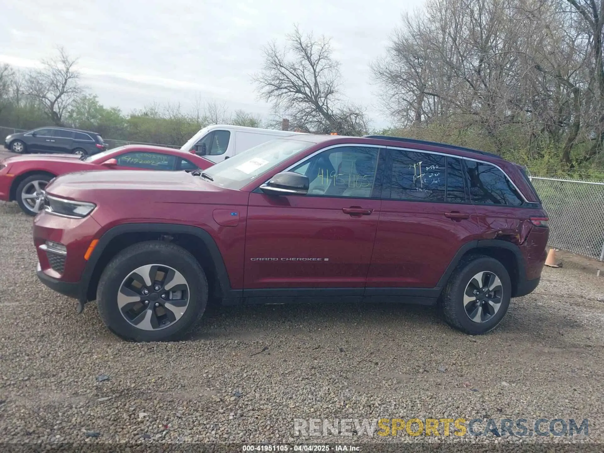 14 fotografías del automóvil dañado 1C4RJYB67RC124833 JEEP GRAND CHEROKEE 4XE 2024