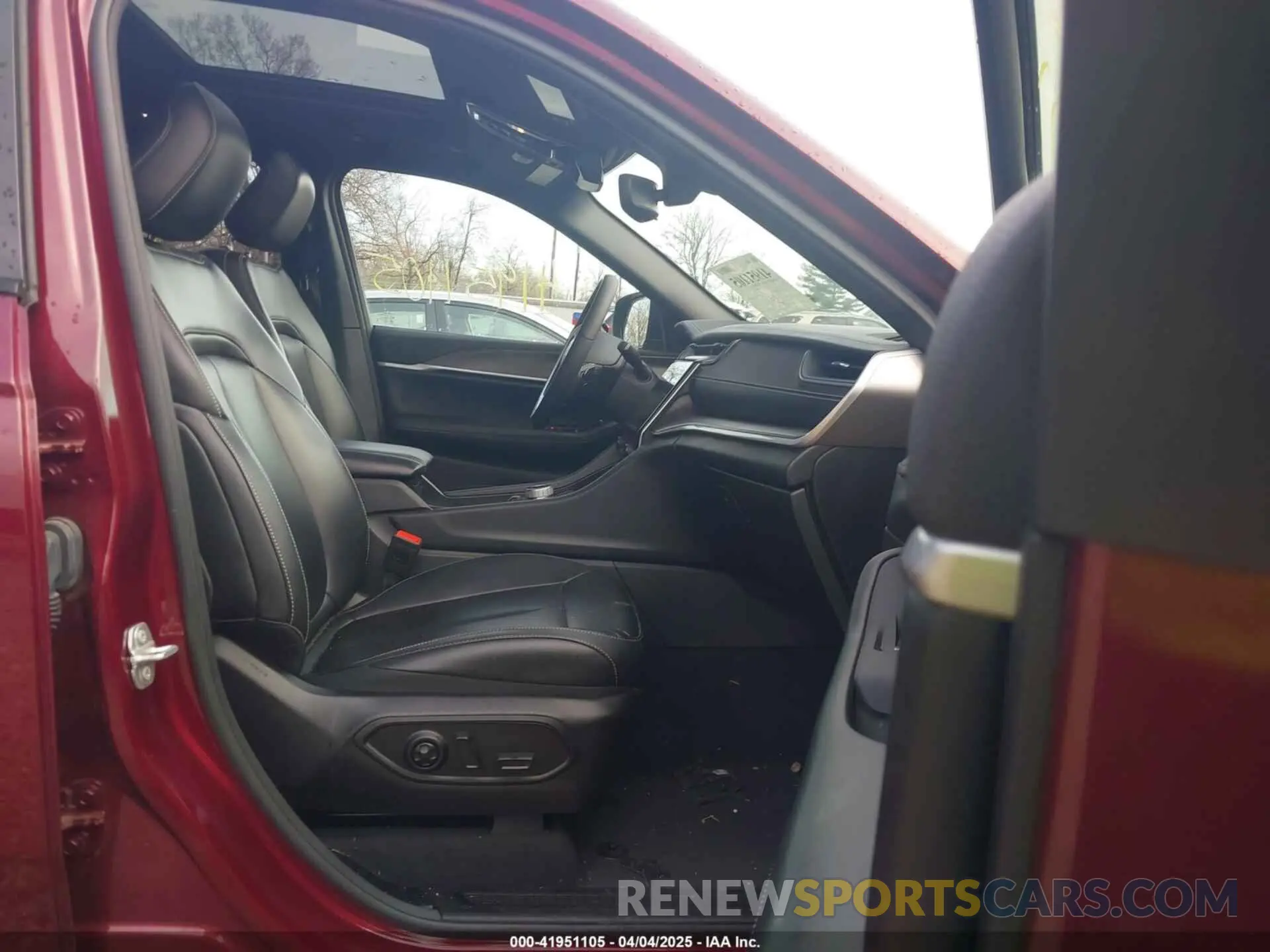 5 fotografías del automóvil dañado 1C4RJYB67RC124833 JEEP GRAND CHEROKEE 4XE 2024