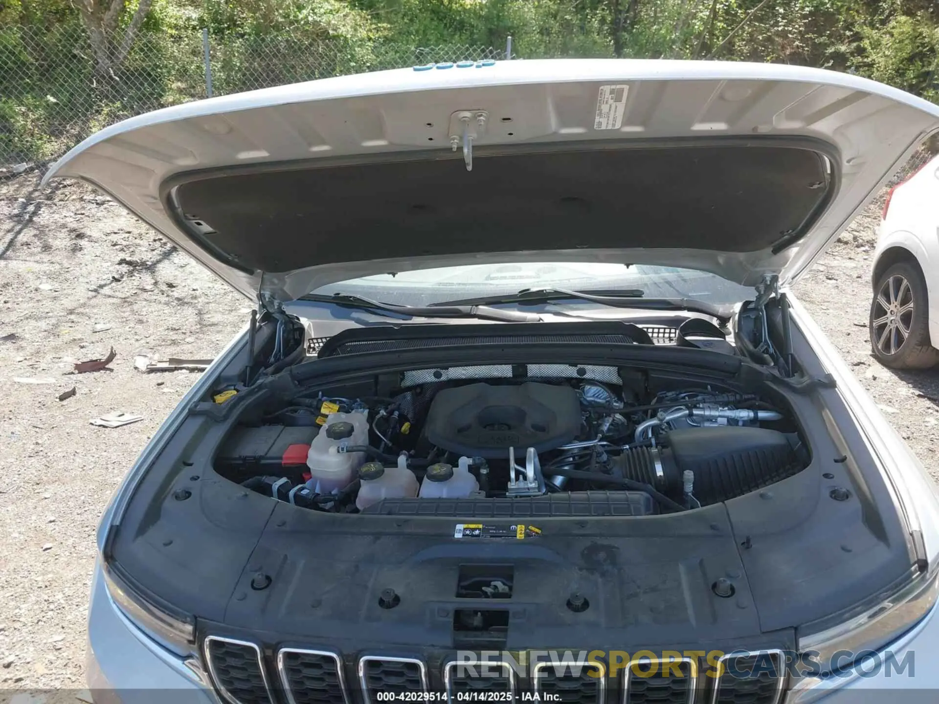 10 fotografías del automóvil dañado 1C4RJYB68RC720727 JEEP GRAND CHEROKEE 4XE 2024