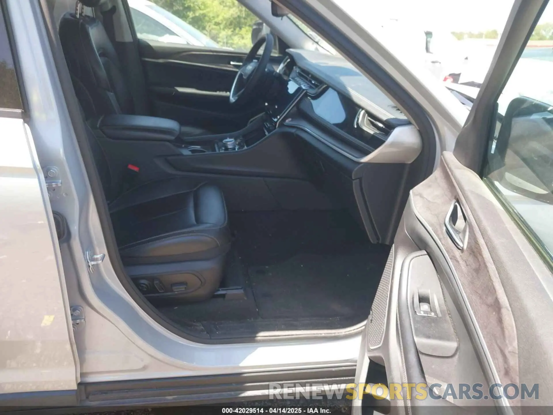 5 fotografías del automóvil dañado 1C4RJYB68RC720727 JEEP GRAND CHEROKEE 4XE 2024