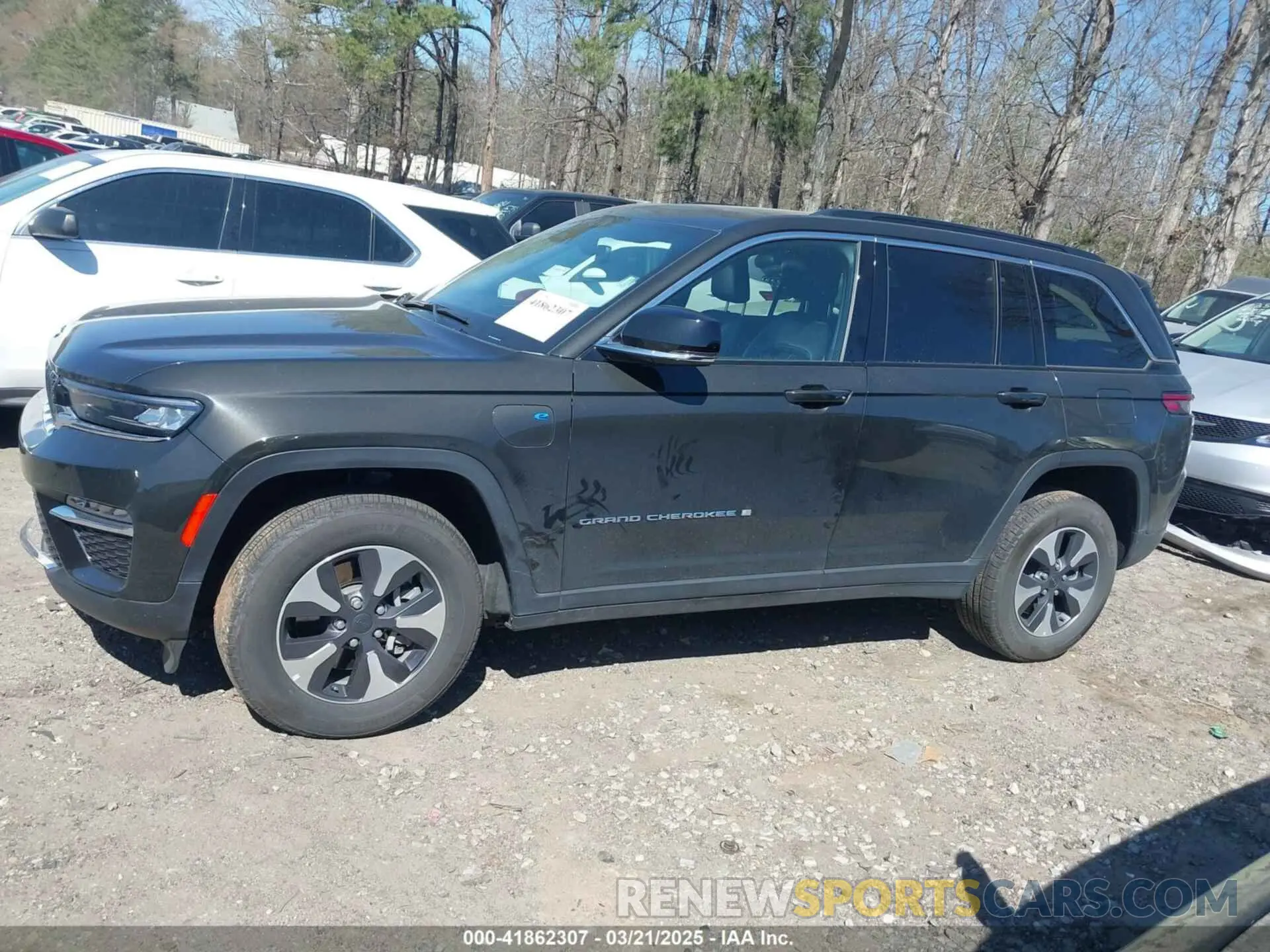 14 fotografías del automóvil dañado 1C4RJYB69RC115342 JEEP GRAND CHEROKEE 4XE 2024