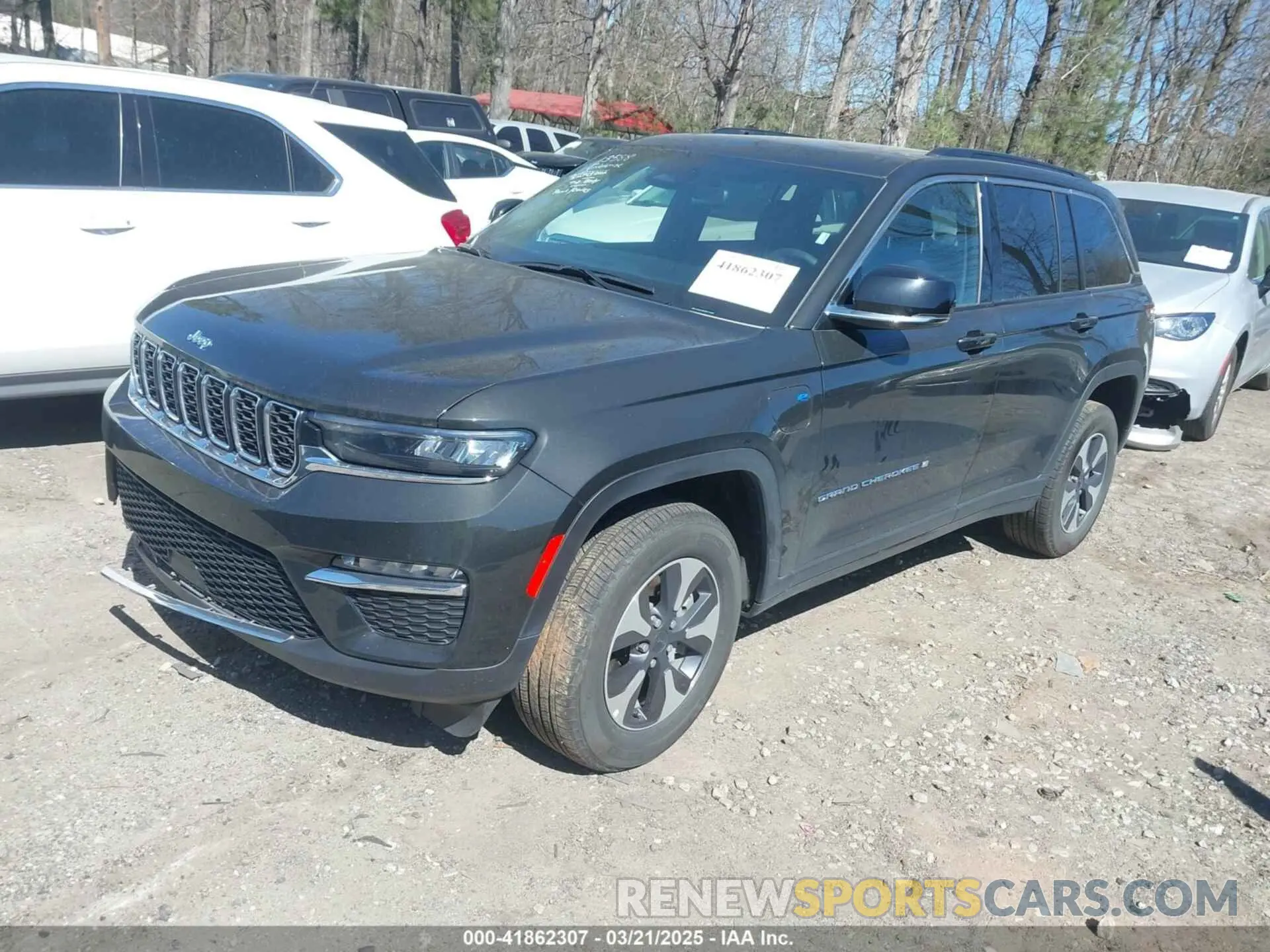 2 fotografías del automóvil dañado 1C4RJYB69RC115342 JEEP GRAND CHEROKEE 4XE 2024