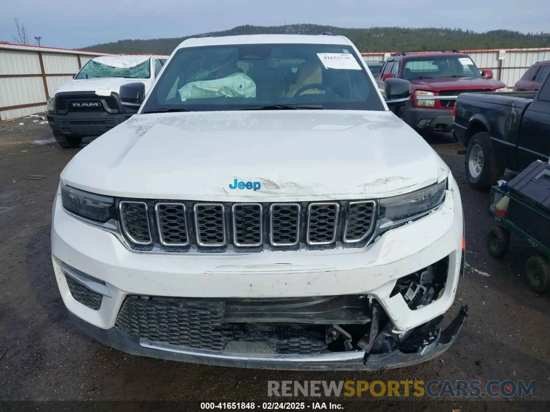11 fotografías del automóvil dañado 1C4RJYB6XR8516658 JEEP GRAND CHEROKEE 4XE 2024