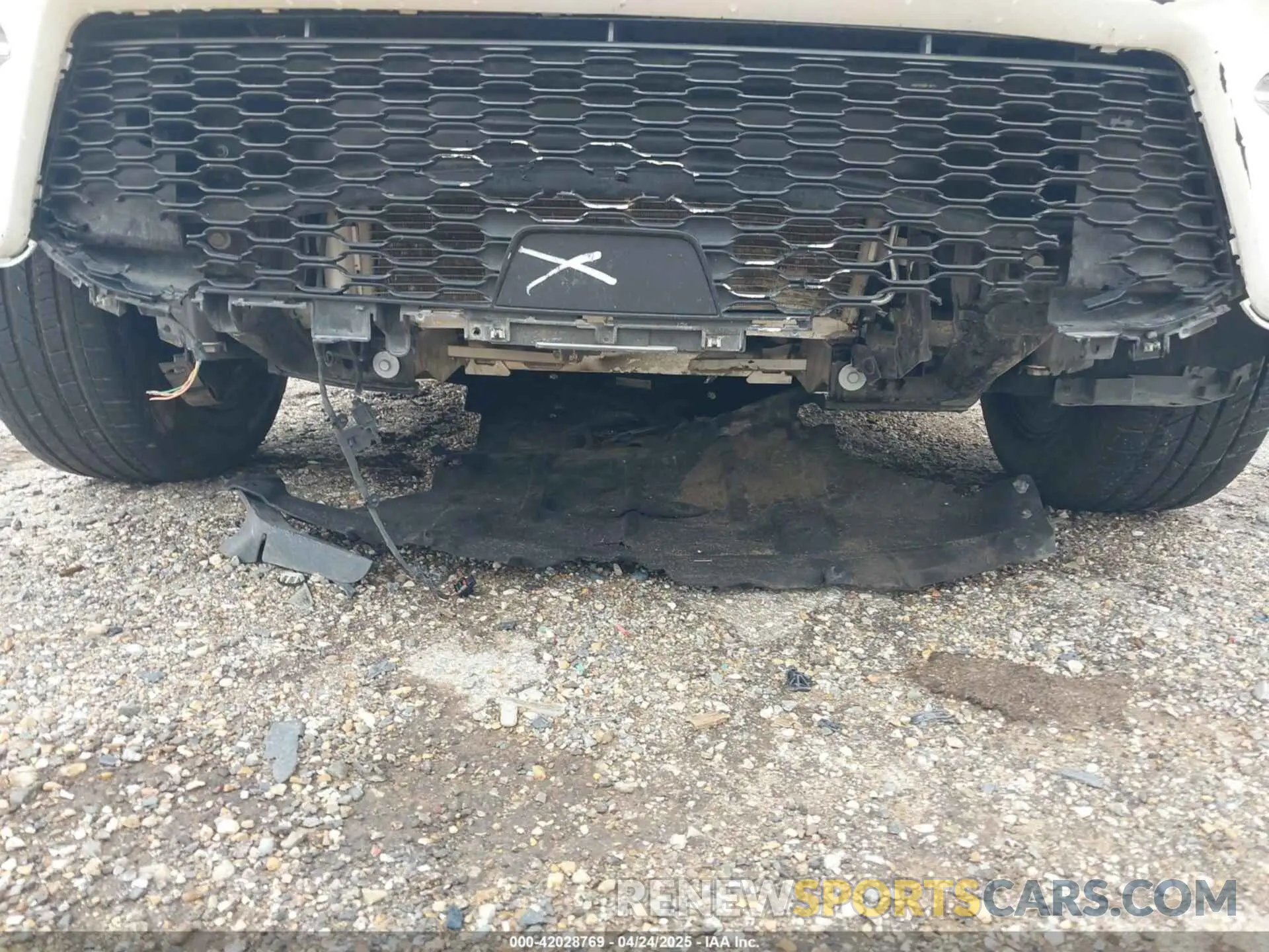 12 fotografías del automóvil dañado 1C4RJYB6XR8519110 JEEP GRAND CHEROKEE 4XE 2024
