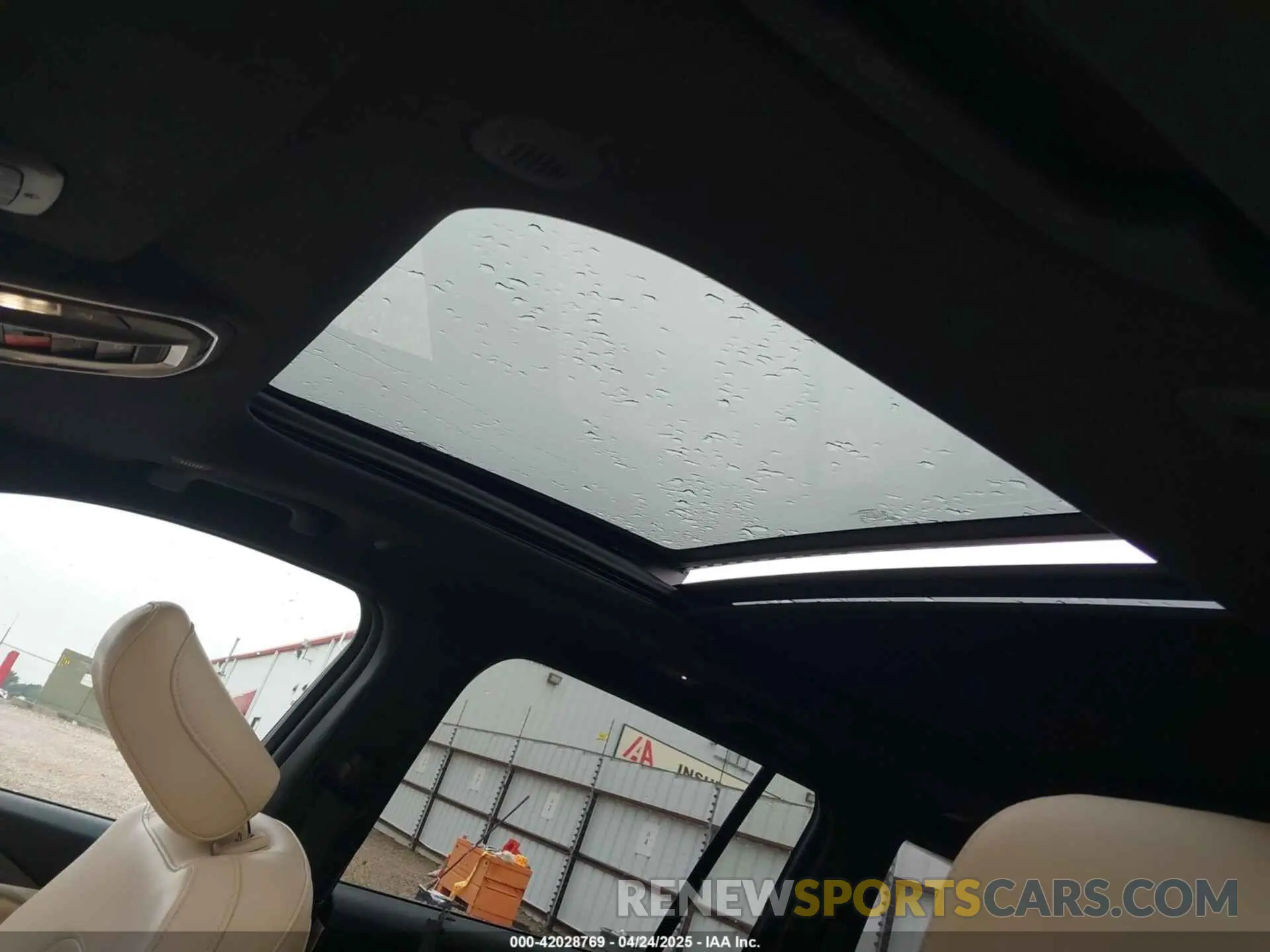 19 fotografías del automóvil dañado 1C4RJYB6XR8519110 JEEP GRAND CHEROKEE 4XE 2024
