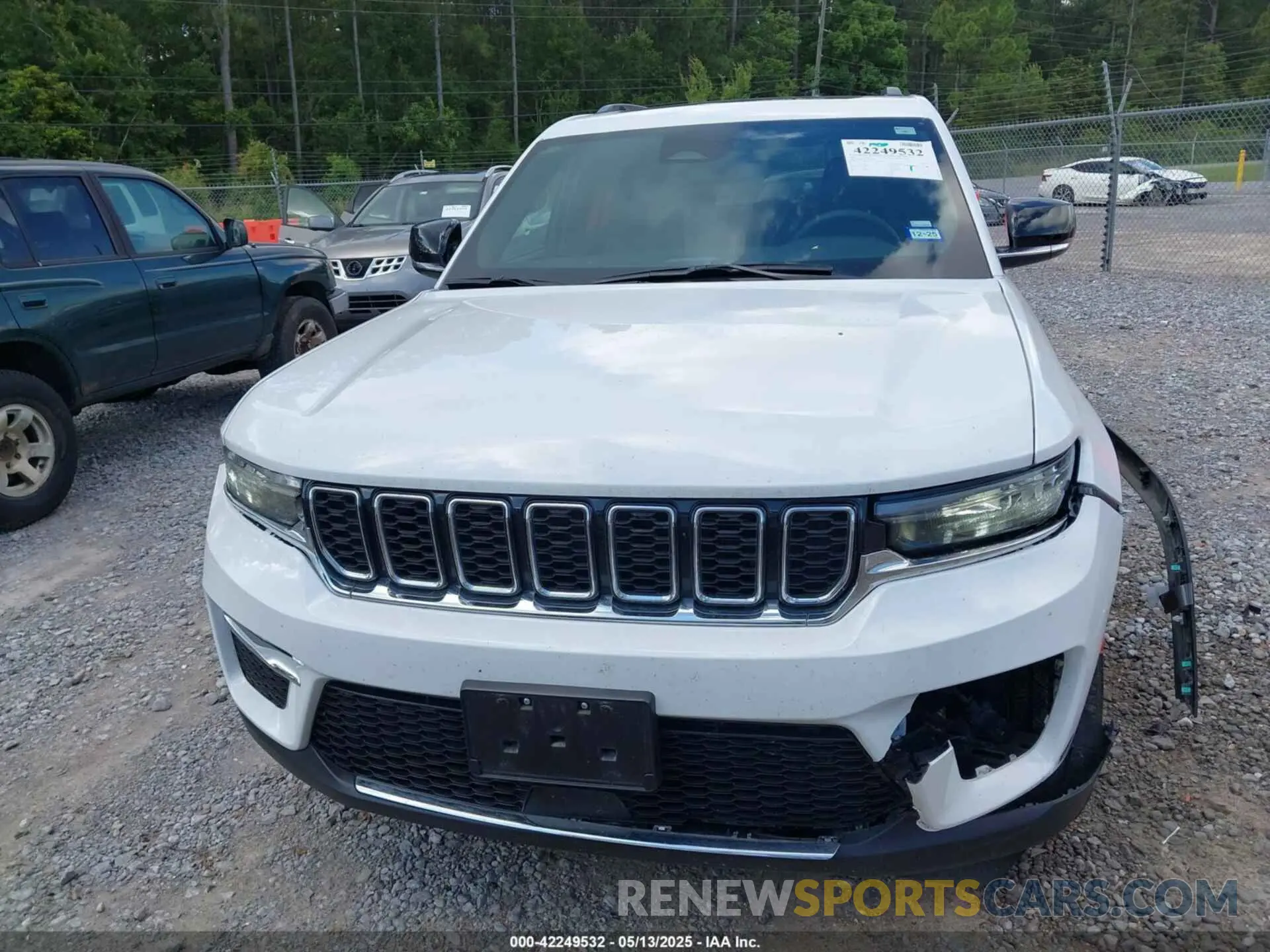 12 fotografías del automóvil dañado 1C4RJYB6XRC129539 JEEP GRAND CHEROKEE 4XE 2024