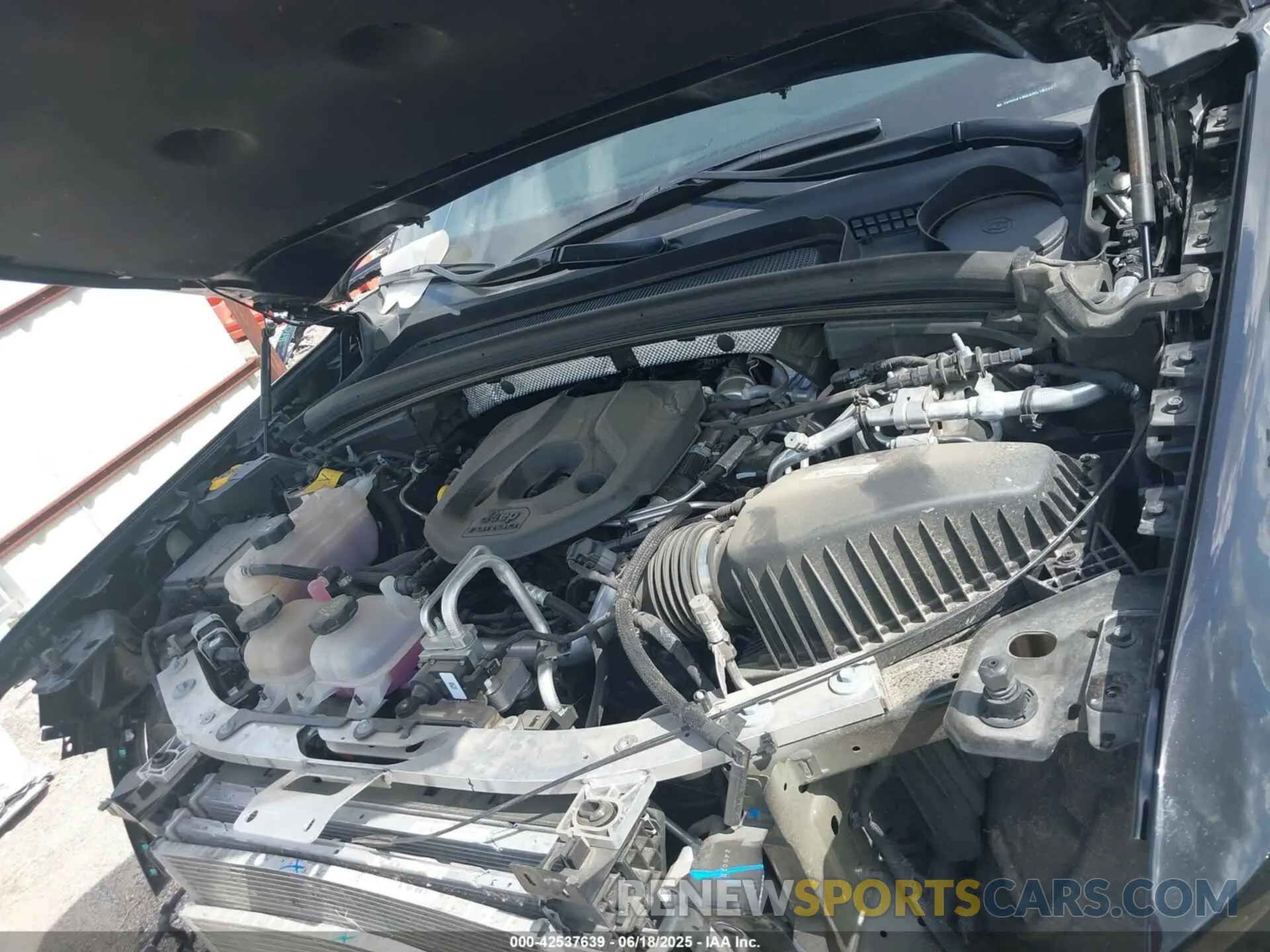 10 fotografías del automóvil dañado 1C4RJYB6XRC181771 JEEP GRAND CHEROKEE 4XE 2024
