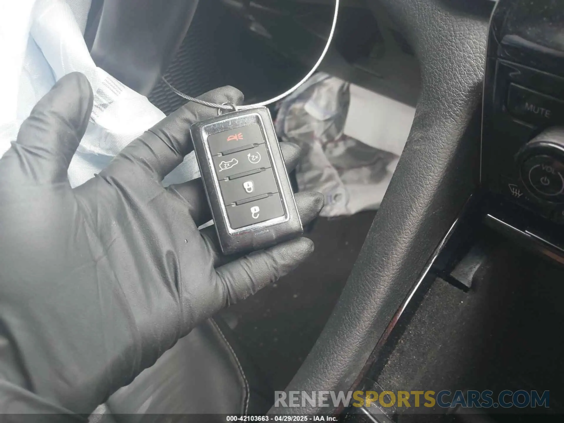 11 fotografías del automóvil dañado 1C4RJJBG2M8175586 JEEP GRAND CHEROKEE L 2021