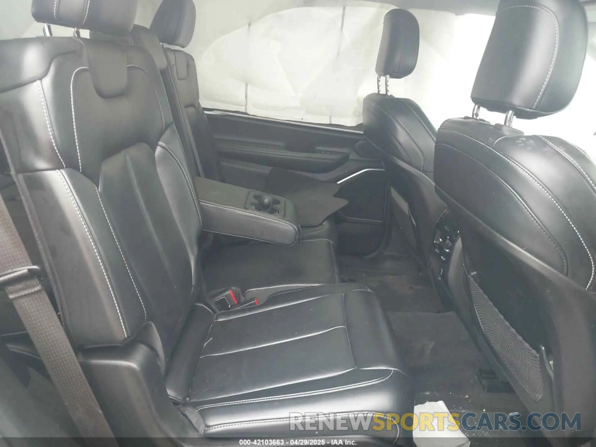 8 fotografías del automóvil dañado 1C4RJJBG2M8175586 JEEP GRAND CHEROKEE L 2021