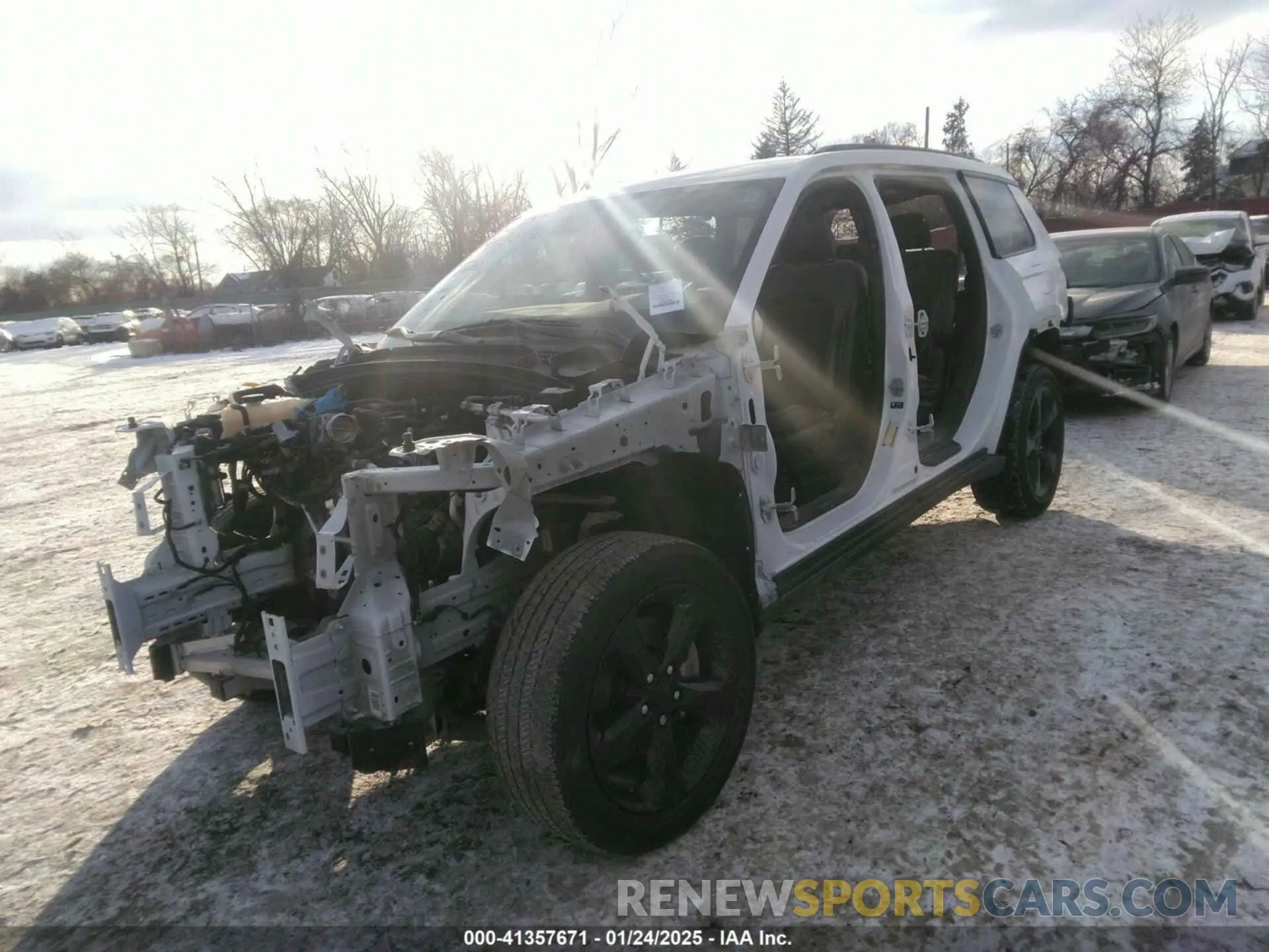 2 fotografías del automóvil dañado 1C4RJKAG6M8186114 JEEP GRAND CHEROKEE L 2021
