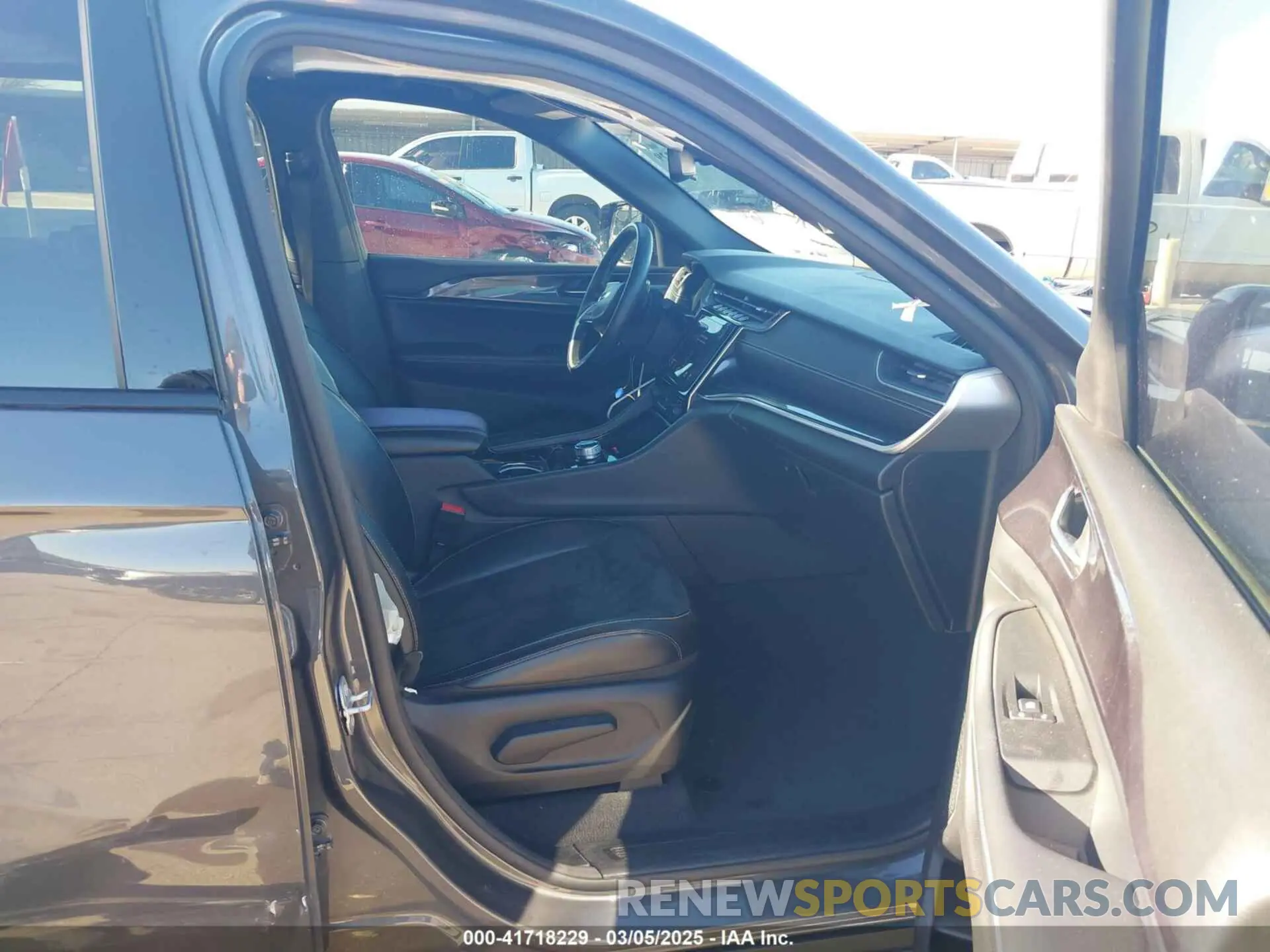 5 fotografías del automóvil dañado 1C4RJKAG9M8187001 JEEP GRAND CHEROKEE L 2021