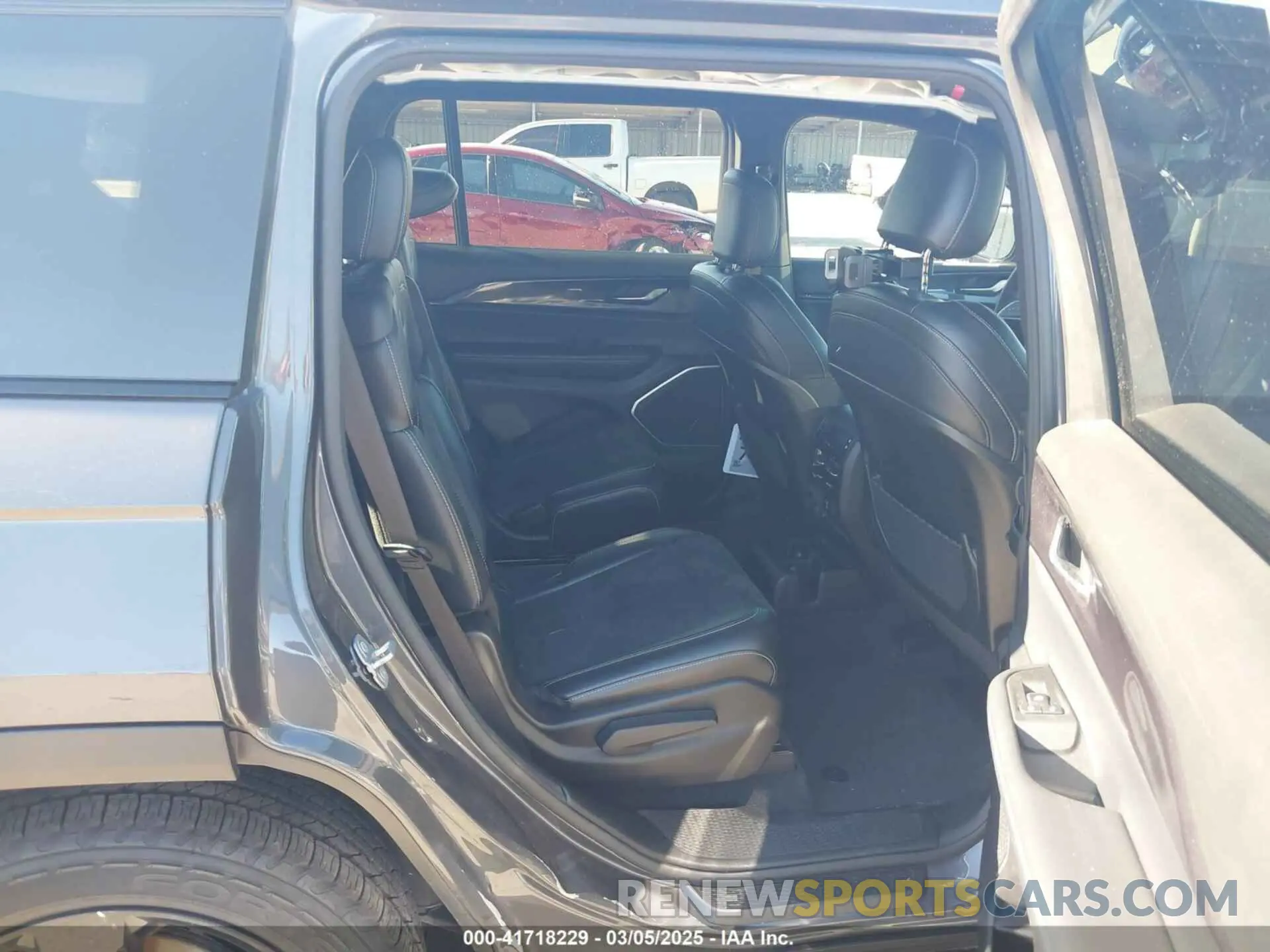 8 fotografías del automóvil dañado 1C4RJKAG9M8187001 JEEP GRAND CHEROKEE L 2021