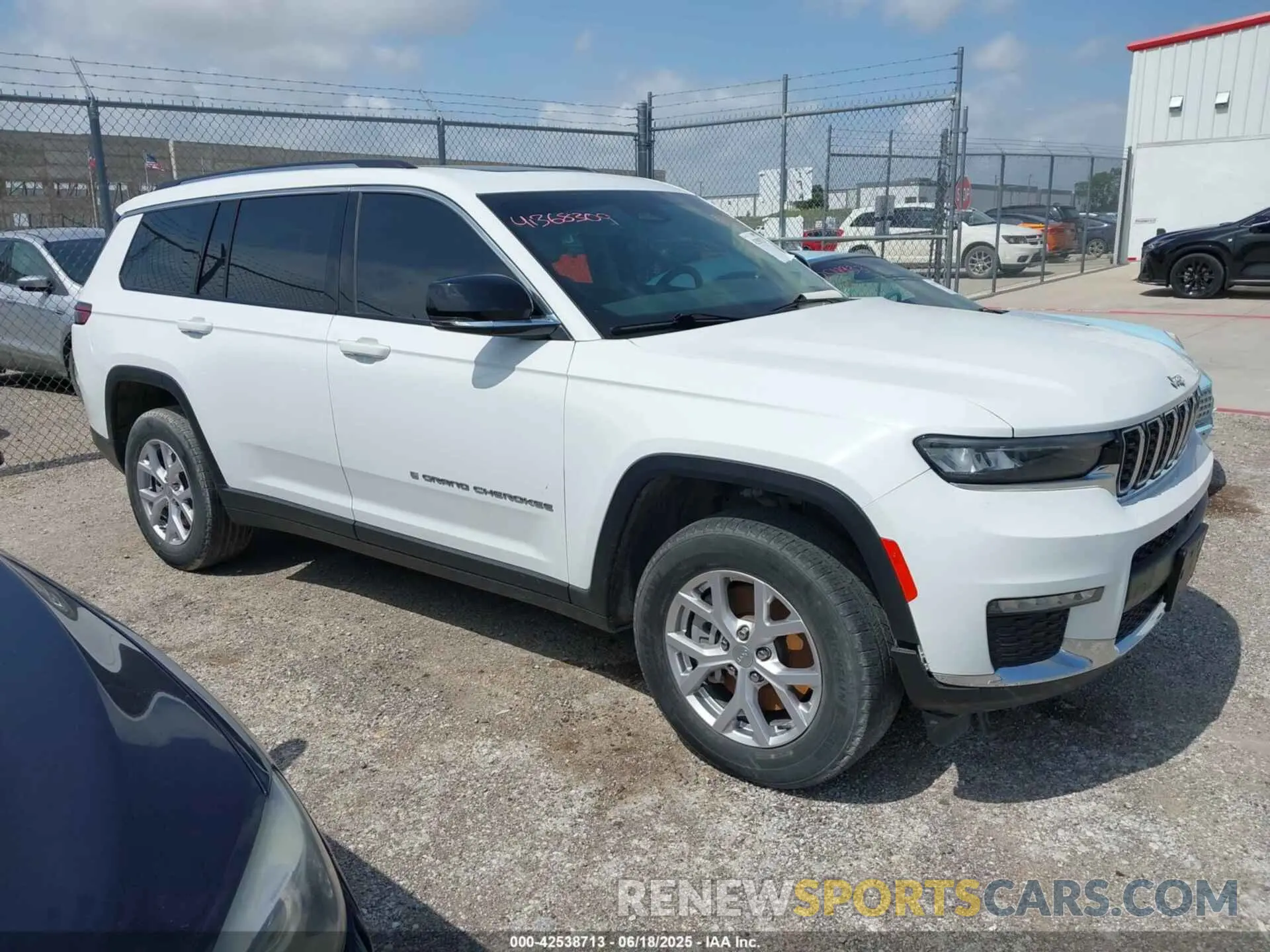 13 fotografías del automóvil dañado 1C4RJKBG0M8202547 JEEP GRAND CHEROKEE L 2021