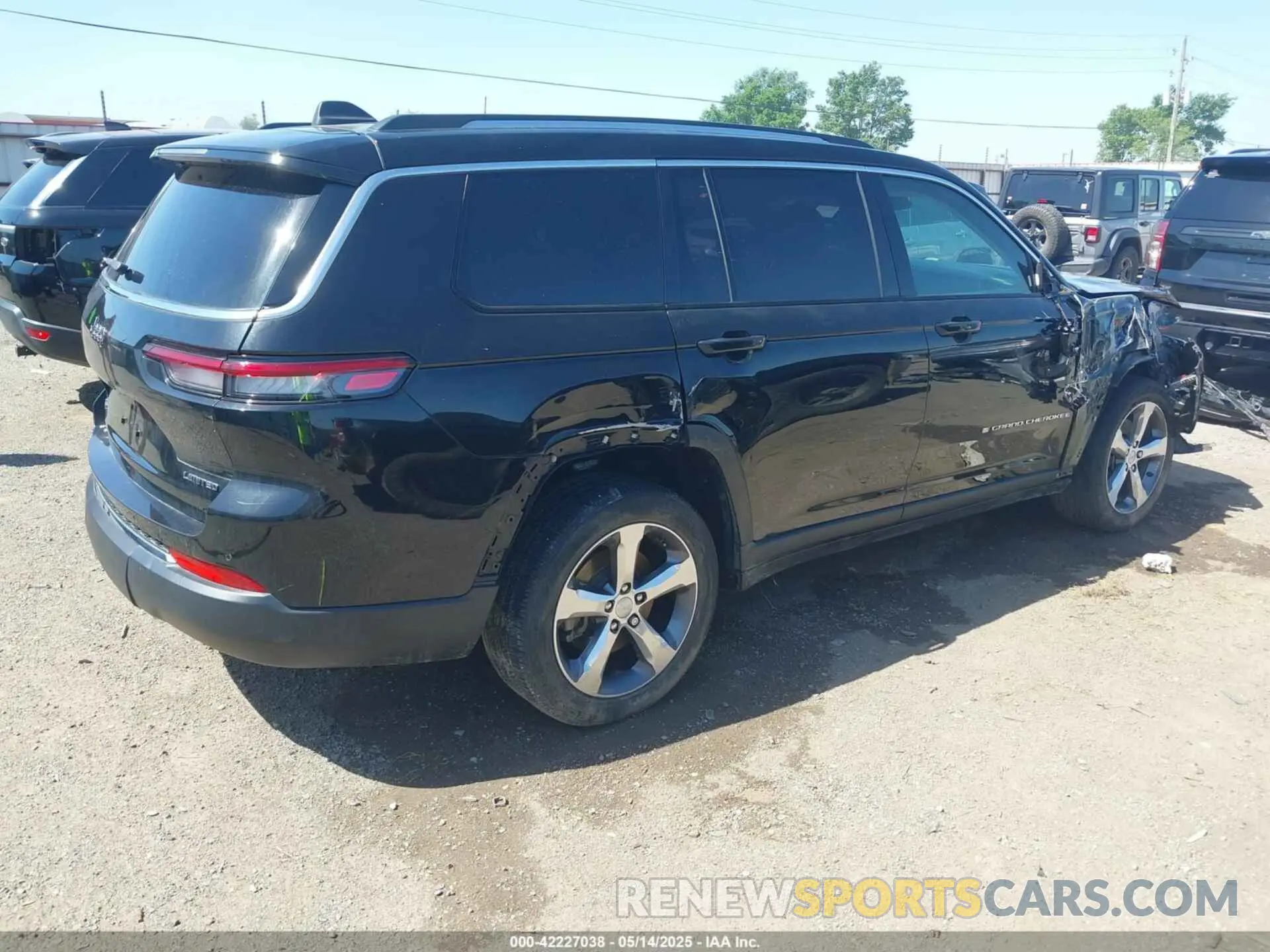 4 fotografías del automóvil dañado 1C4RJKBG1M8105003 JEEP GRAND CHEROKEE L 2021