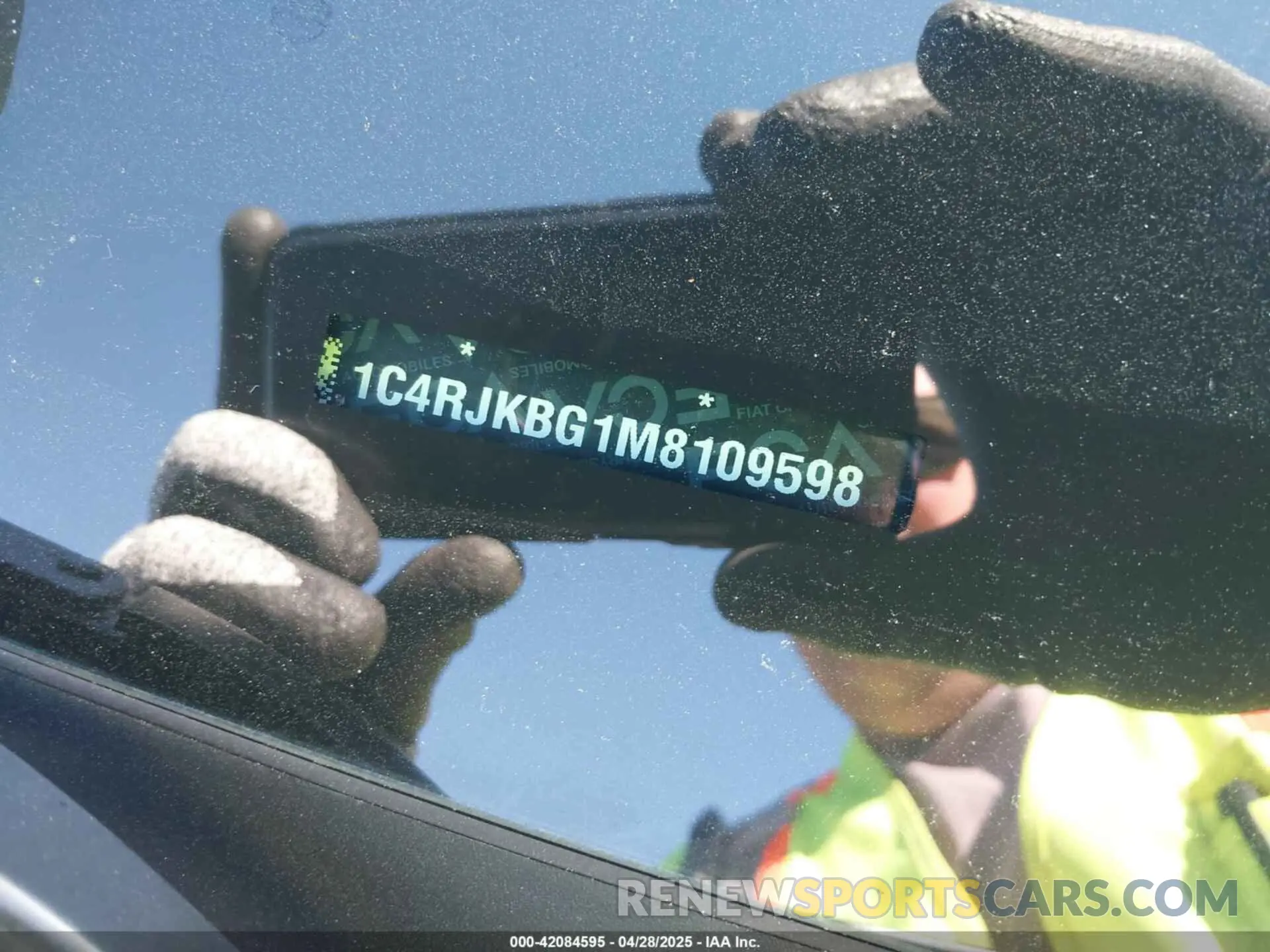 17 fotografías del automóvil dañado 1C4RJKBG1M8109598 JEEP GRAND CHEROKEE L 2021