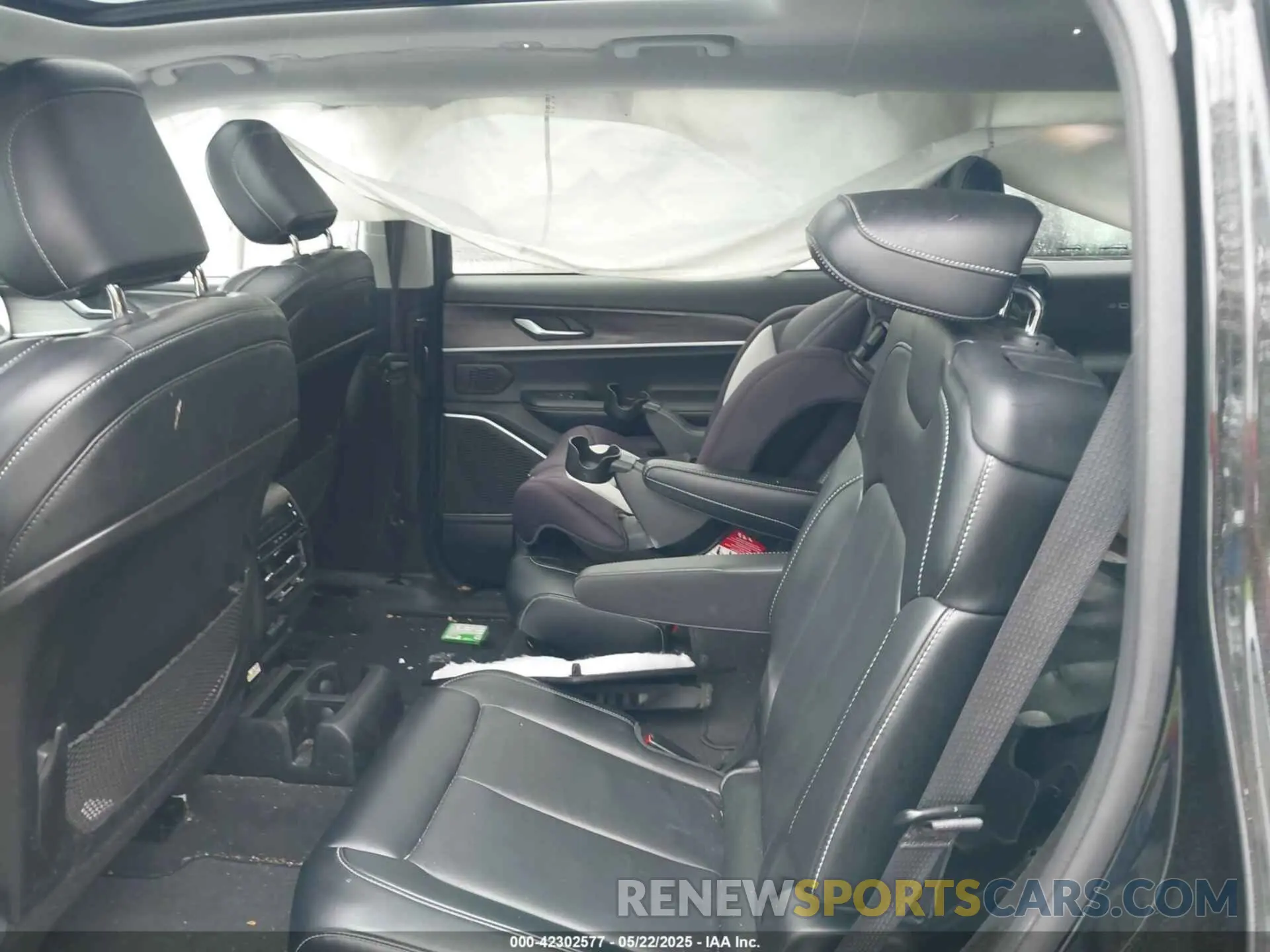 8 fotografías del automóvil dañado 1C4RJKBG1M8137417 JEEP GRAND CHEROKEE L 2021