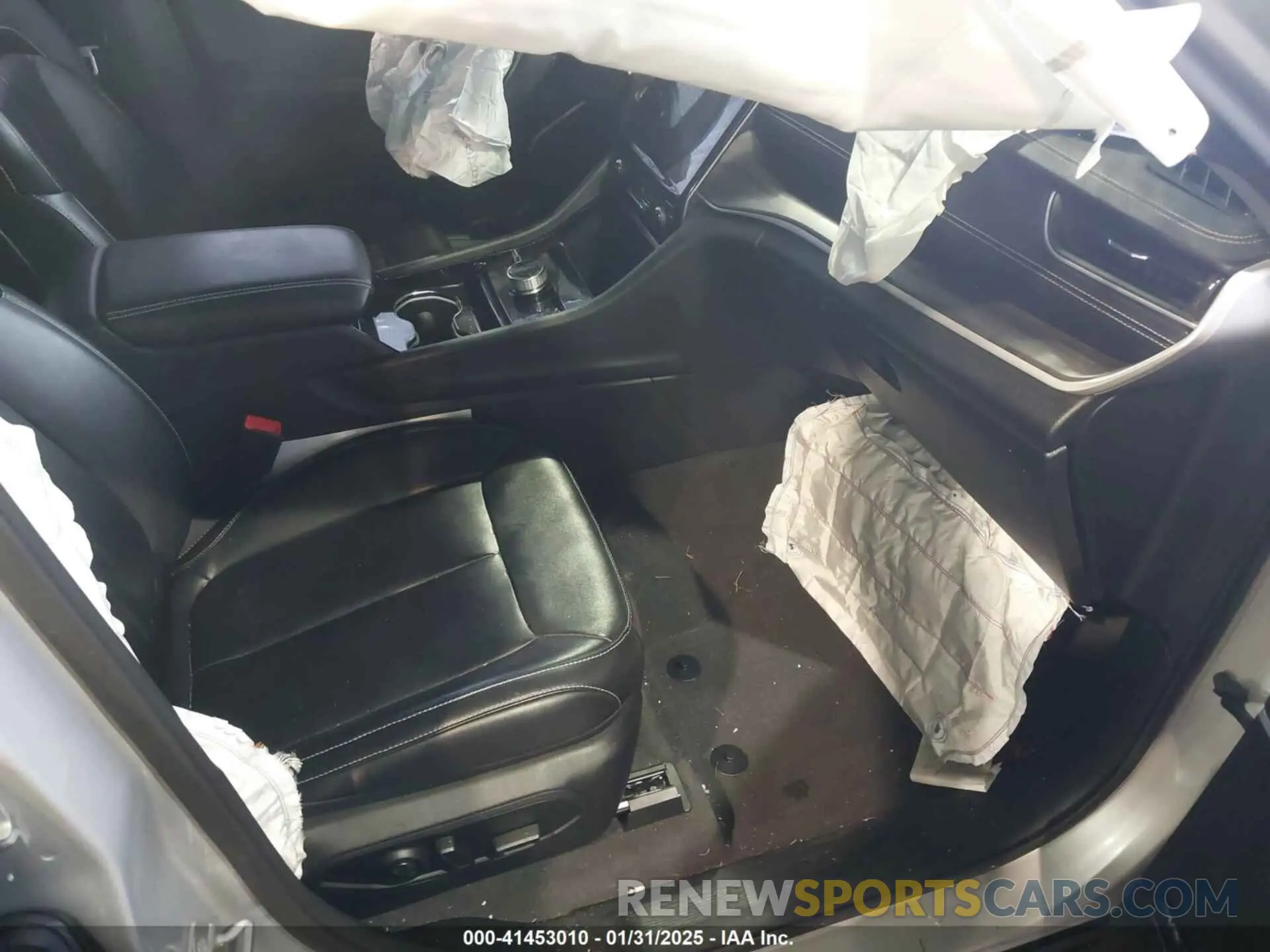 5 fotografías del automóvil dañado 1C4RJKBG3M8132574 JEEP GRAND CHEROKEE L 2021