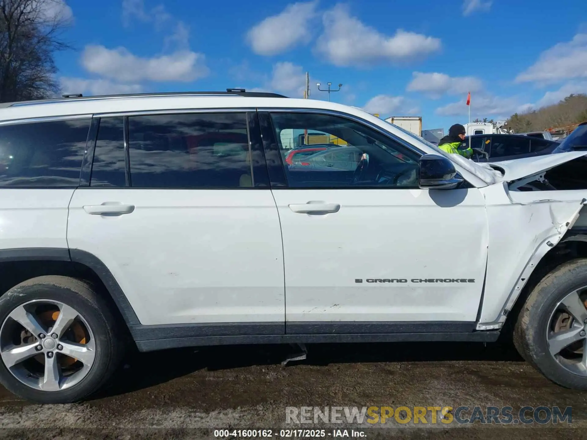 14 fotografías del automóvil dañado 1C4RJKBG4M8125519 JEEP GRAND CHEROKEE L 2021