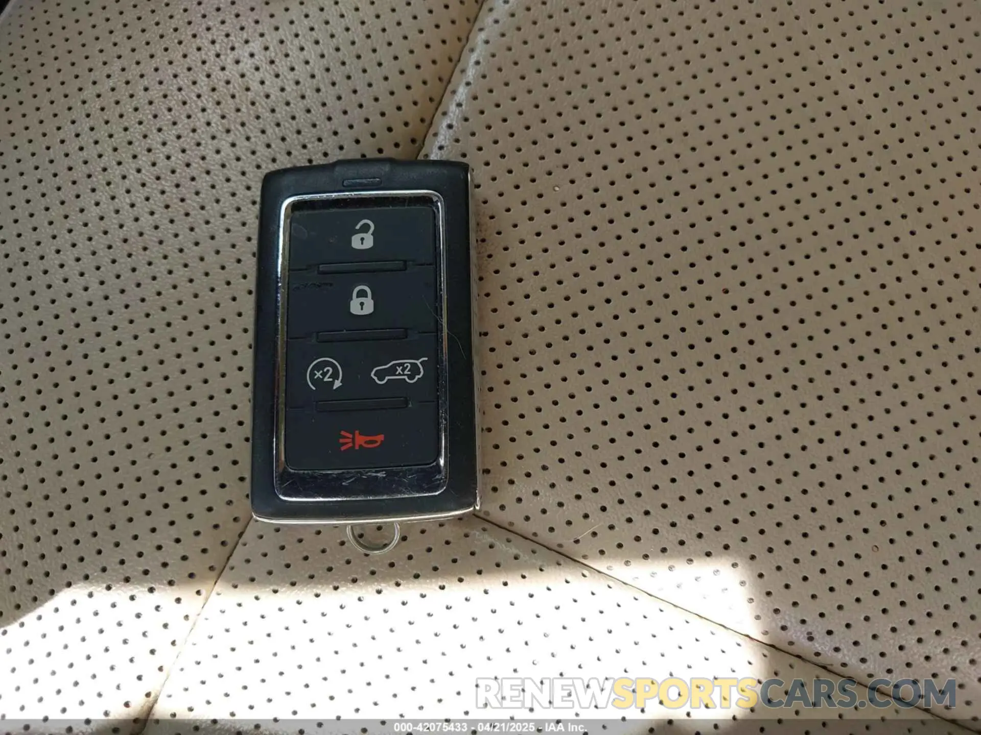 11 fotografías del automóvil dañado 1C4RJKBG4M8136830 JEEP GRAND CHEROKEE L 2021