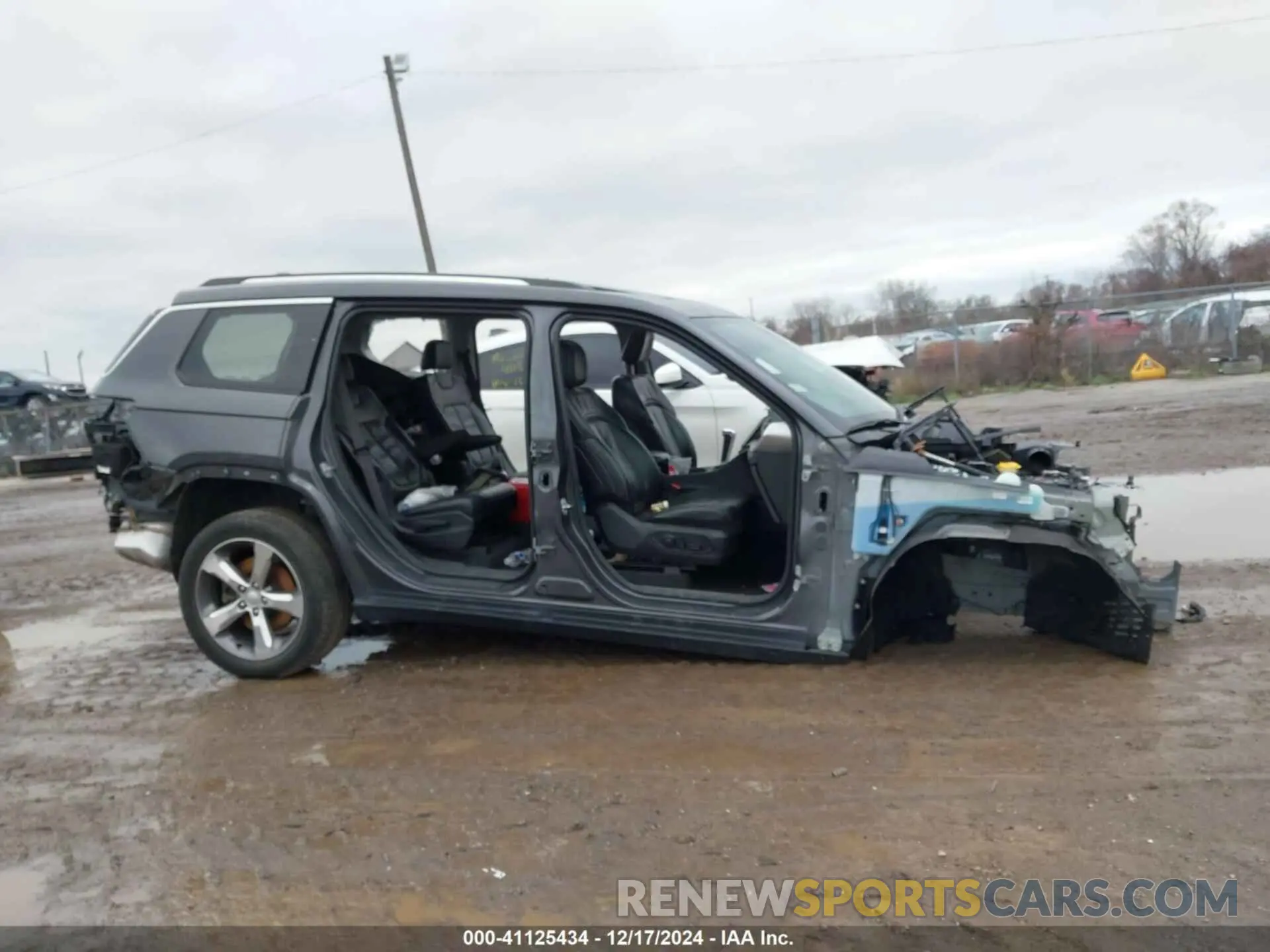 12 fotografías del automóvil dañado 1C4RJKBG4M8138710 JEEP GRAND CHEROKEE L 2021