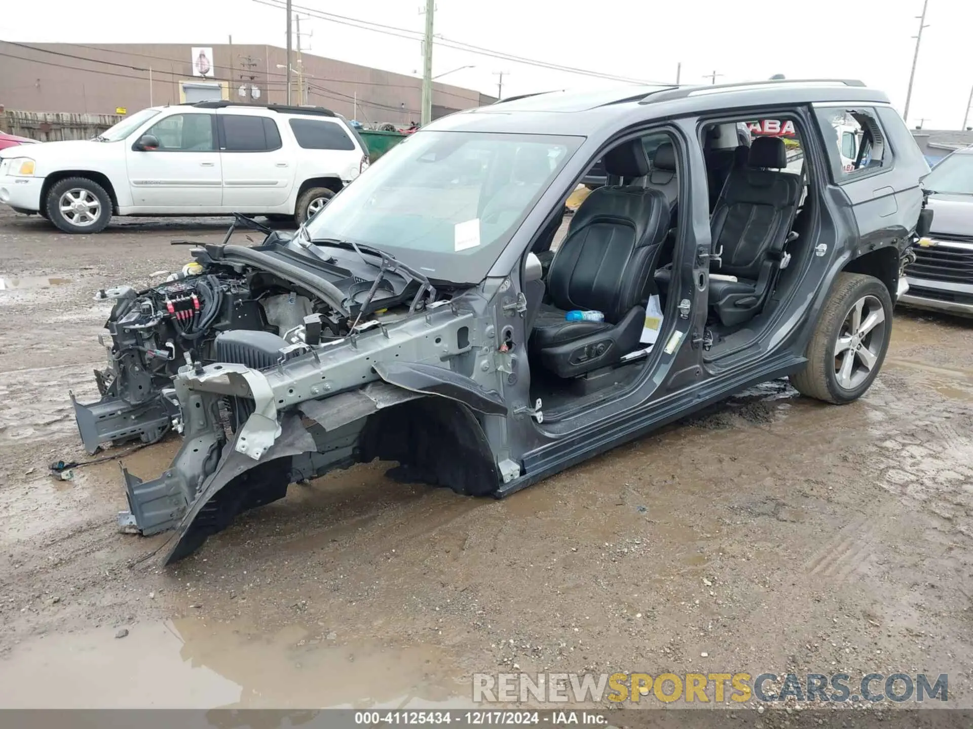 2 fotografías del automóvil dañado 1C4RJKBG4M8138710 JEEP GRAND CHEROKEE L 2021