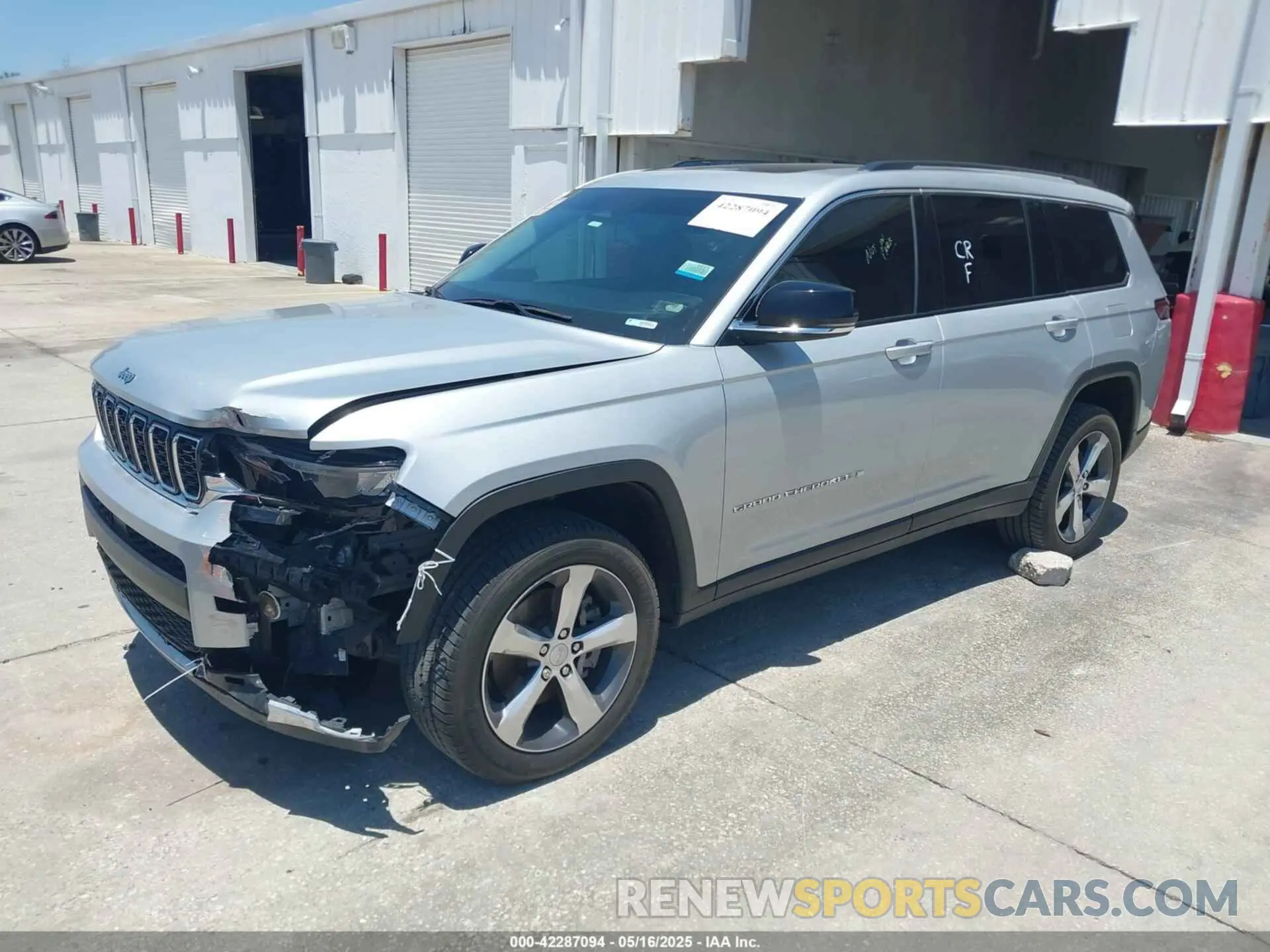 2 fotografías del automóvil dañado 1C4RJKBG5M8101312 JEEP GRAND CHEROKEE L 2021